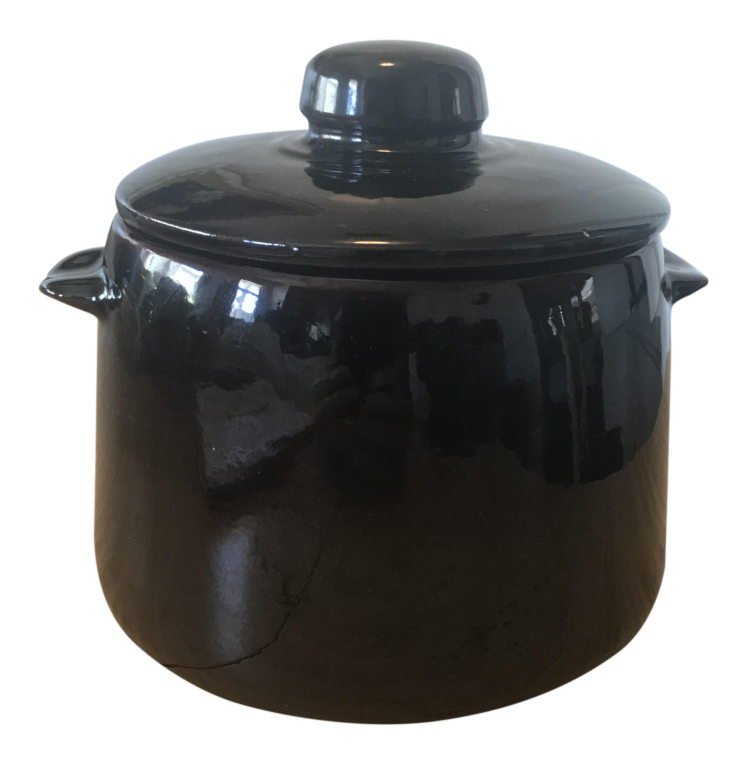 https://chairish-prod.freetls.fastly.net/image/product/master/cde91a51-77b9-460e-b946-216238b7dc87/vintage-west-bend-bean-pot-7998