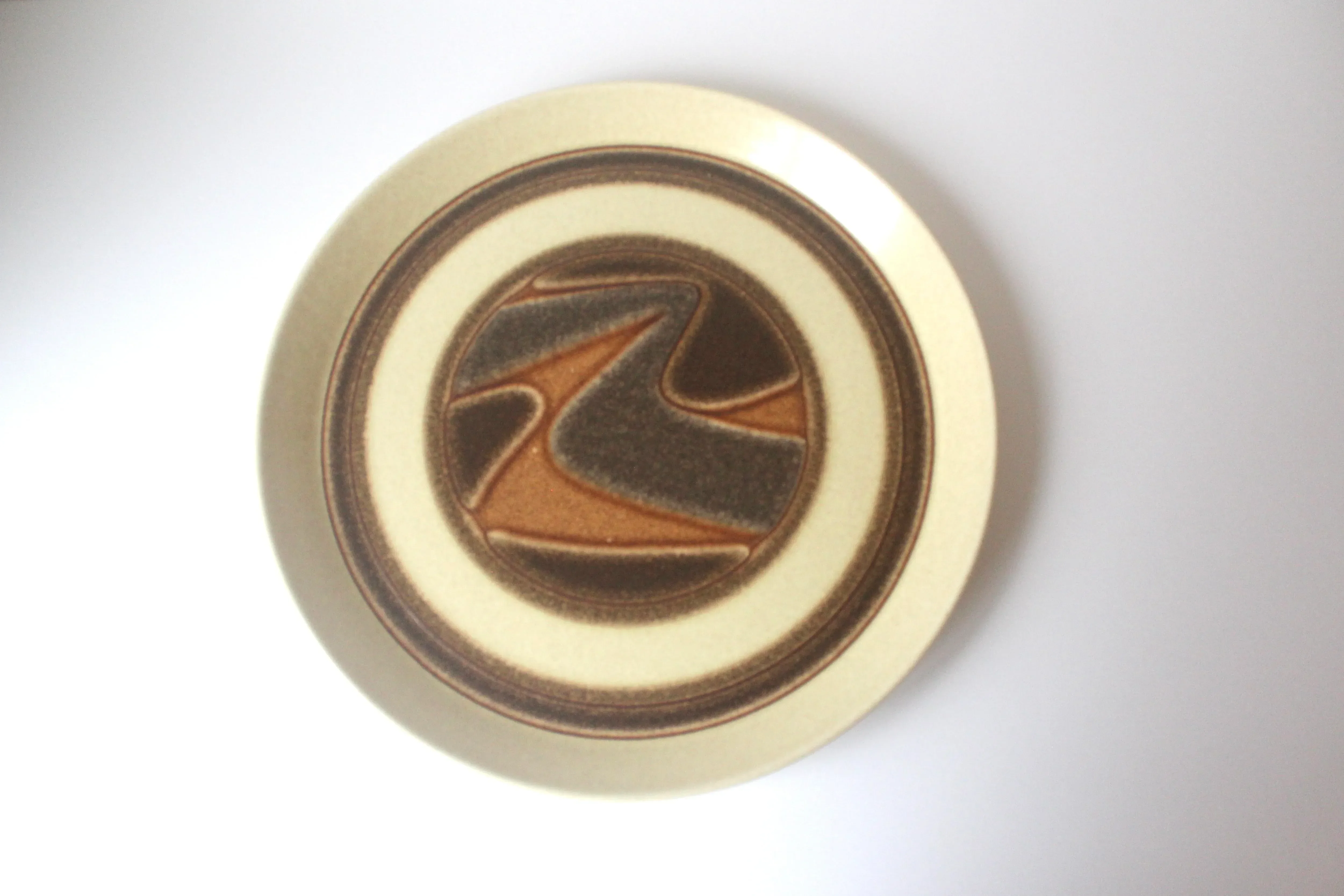 1970s One Crown Lynn Platter New Zealand Earthstone Landscape D625