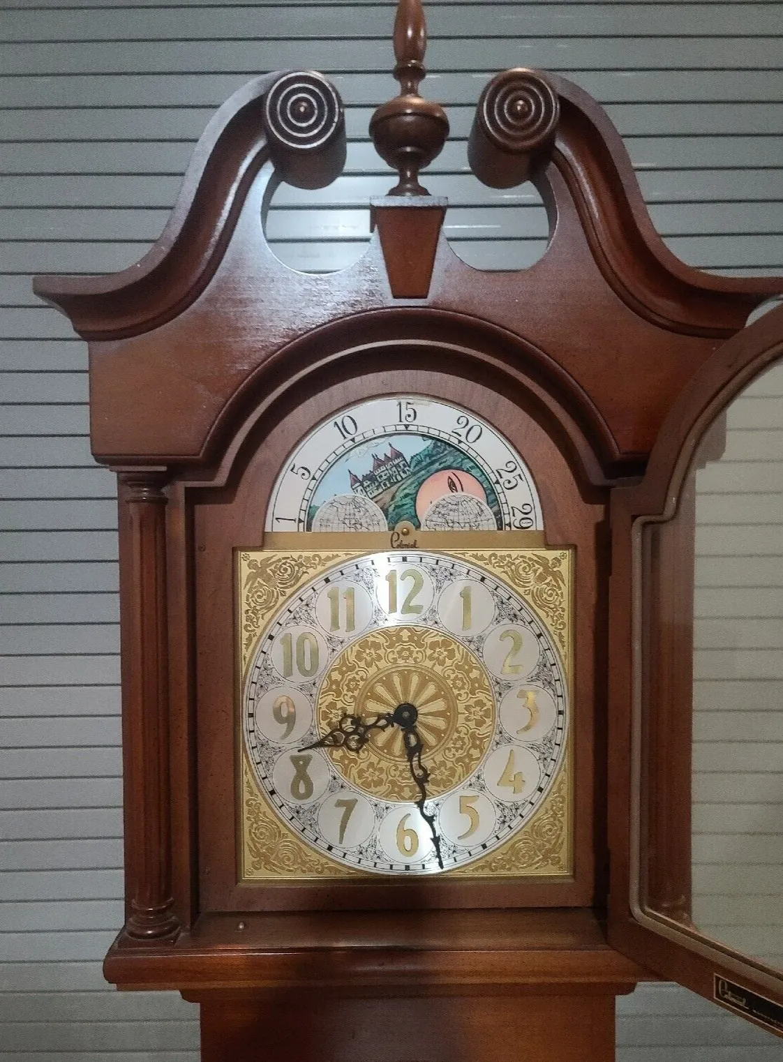 colonial-chippendale-style-