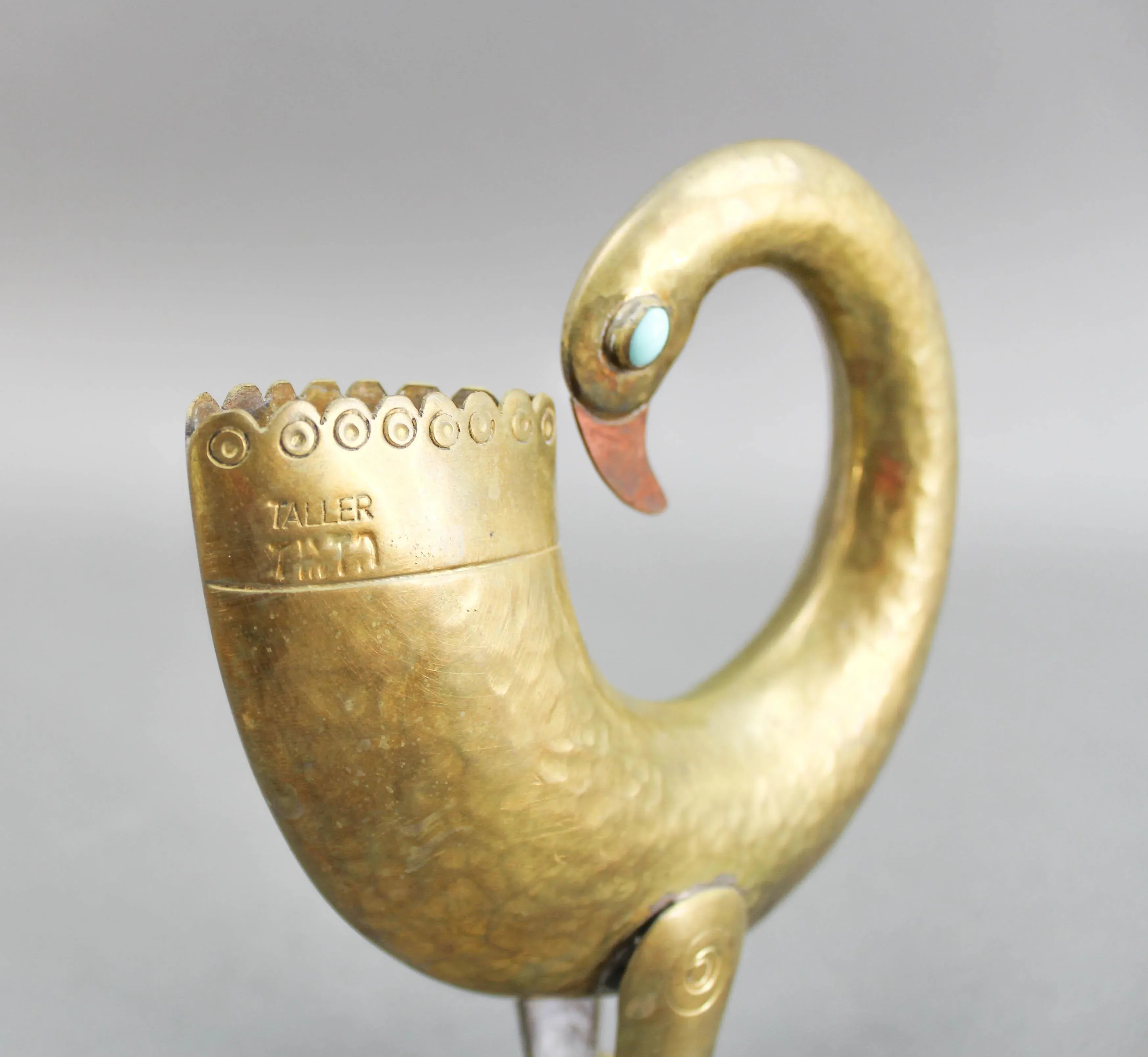 Joaquin Taller Tinta Ecuador MCM Brass Bird Metal Art