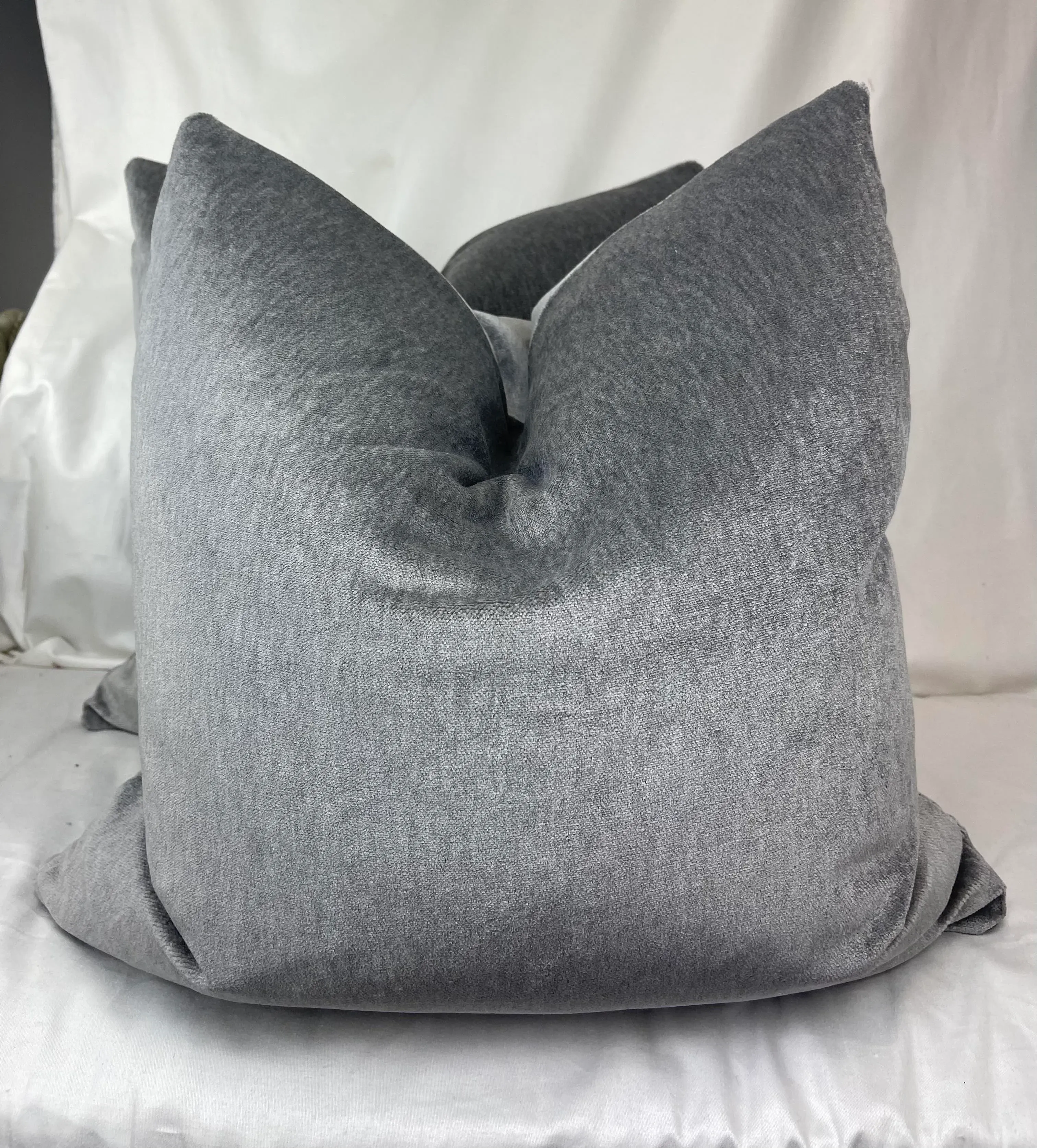 Holly 2025 hunt pillows
