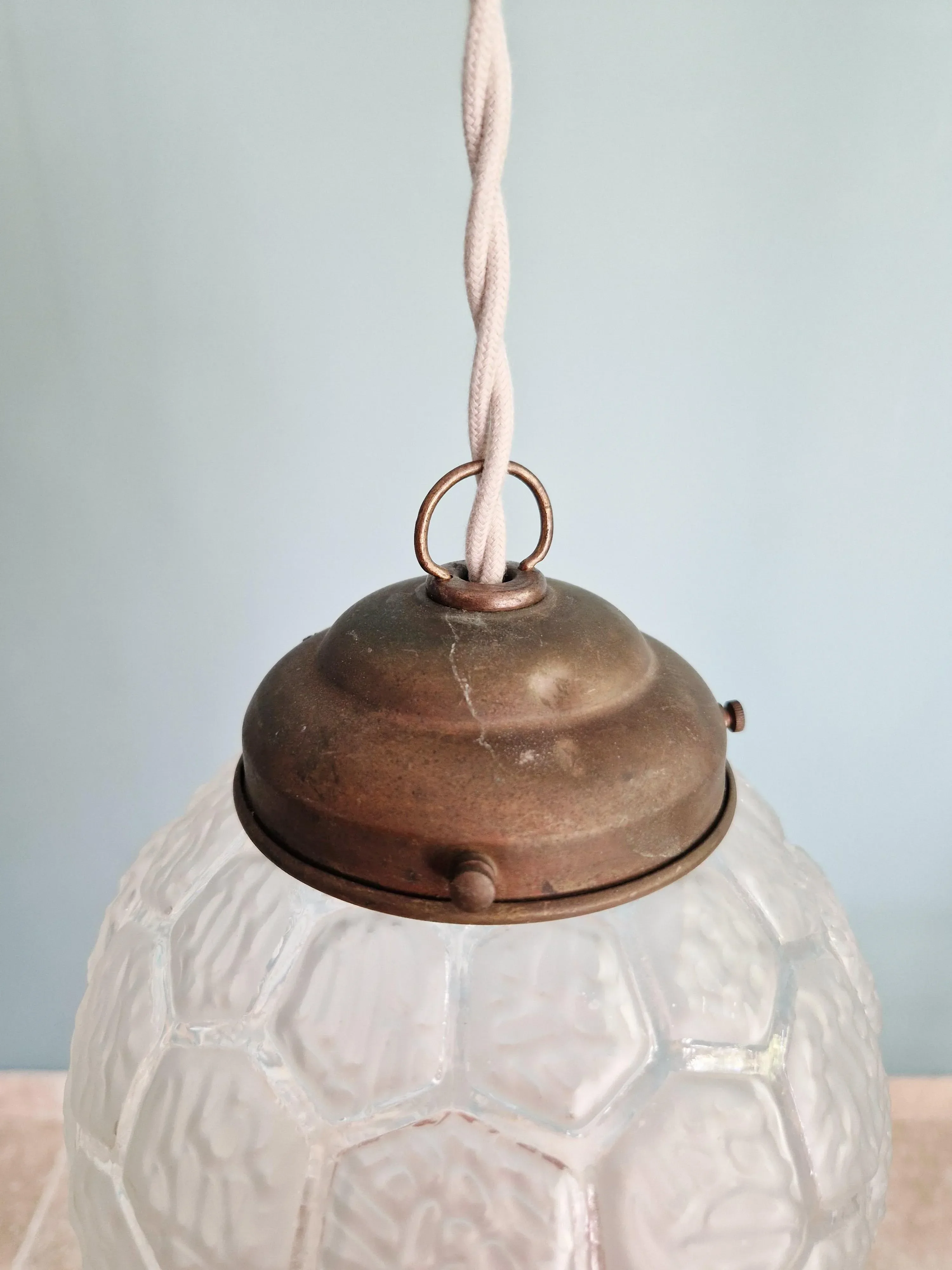 Art Deco Satin Glass Pendant Light, 1930sNWT. Tonny plush bed spread set king set 6 piece set Beige rose.