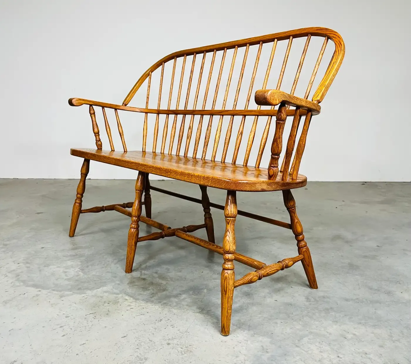 all season West Windsor レキ lenfried Vintage Oak Windsor Spindle Back Prosper's Bench or Settee 1970s