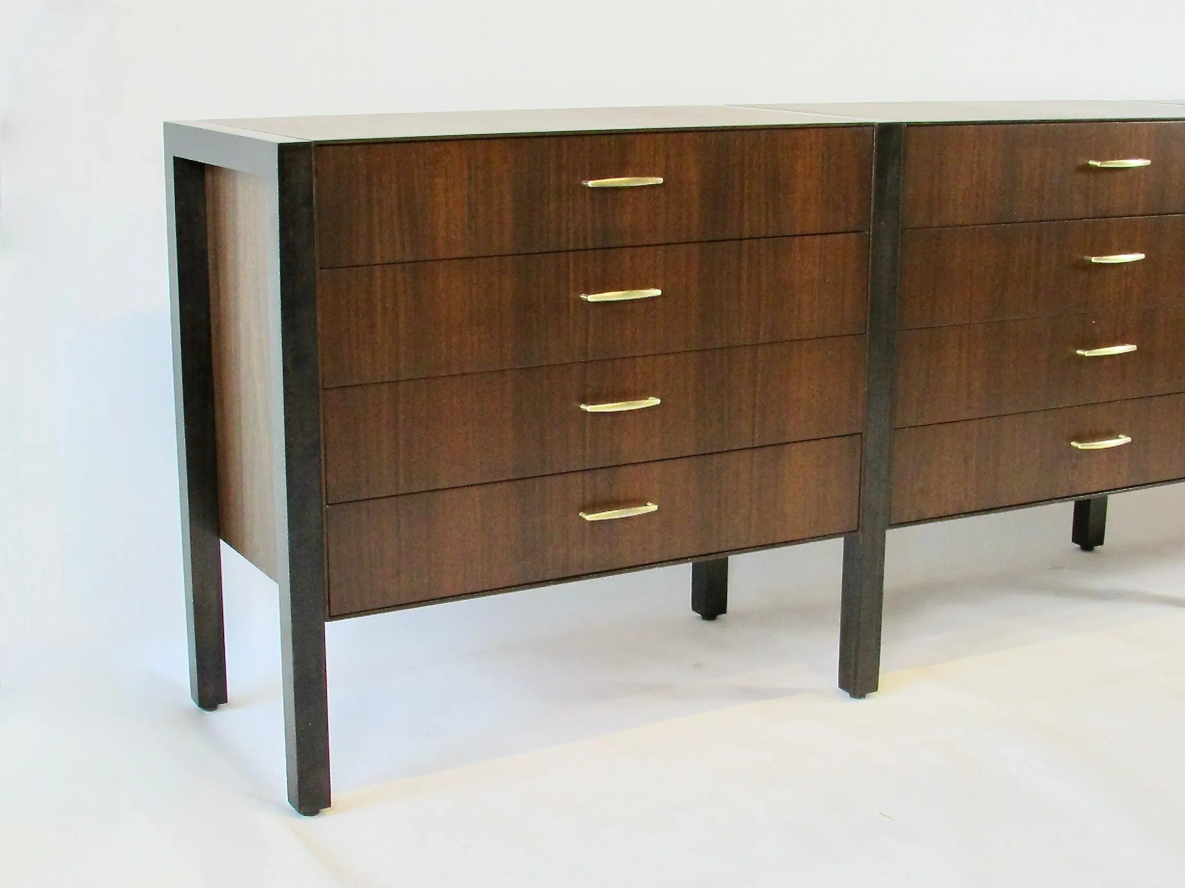 Fine Long Low Twelve Drawer Directional Furniture Custom Collection Dresser
