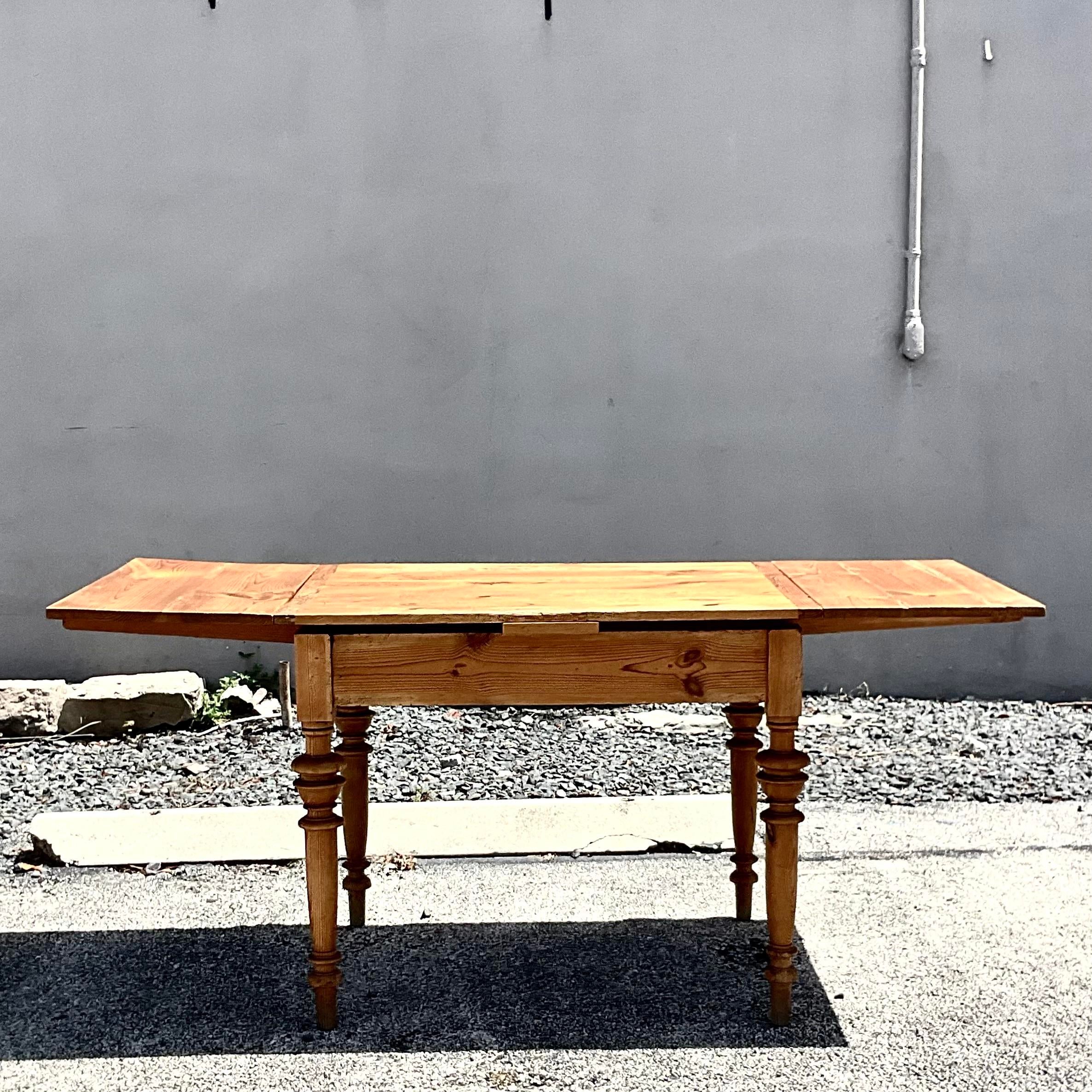Vintage expandable sale table