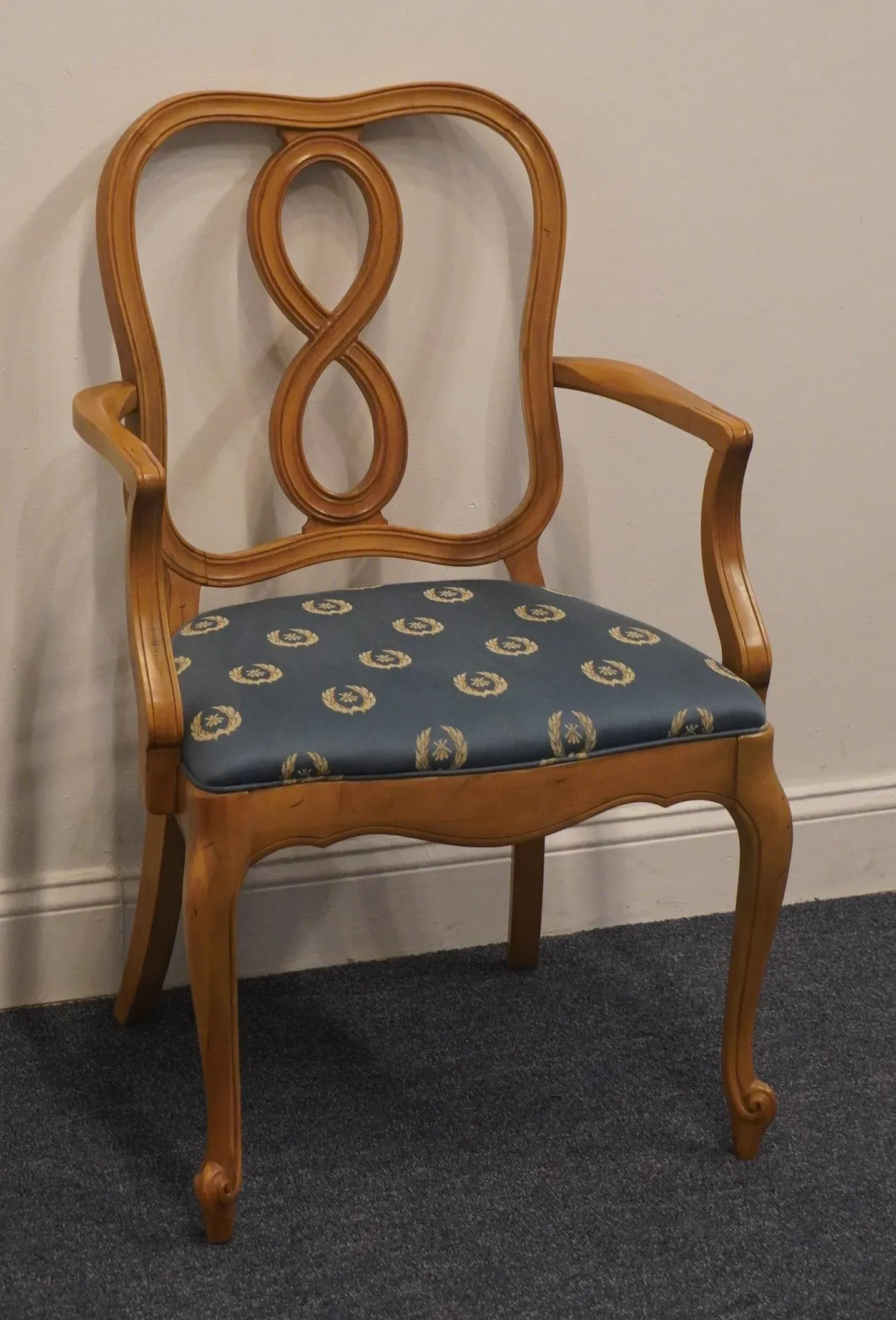 Thomasville Furniture Connoisseur Collection Country French Dining