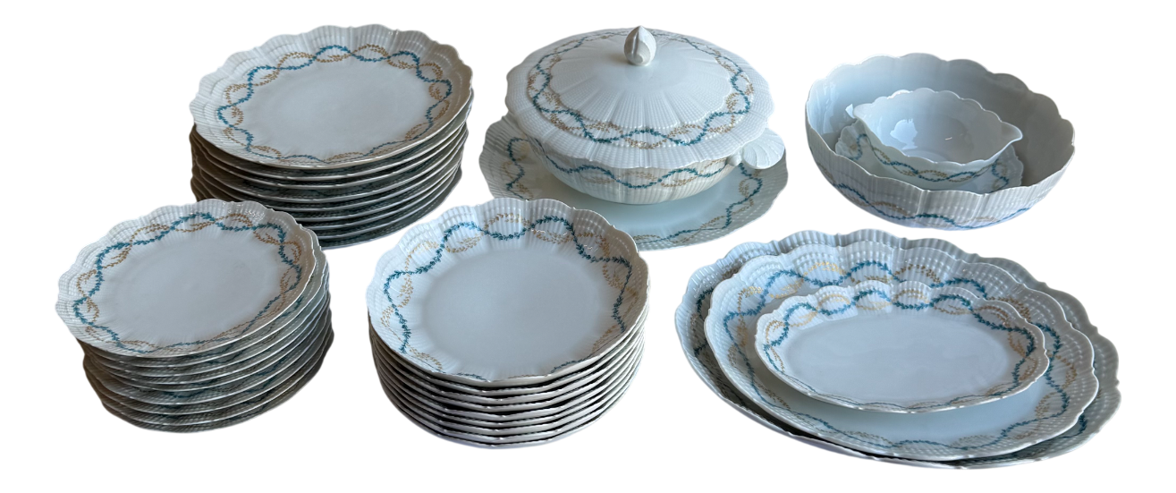 Sauviat 1836 Dinner Service from Giraud Limoges, 1950s, Set of 33