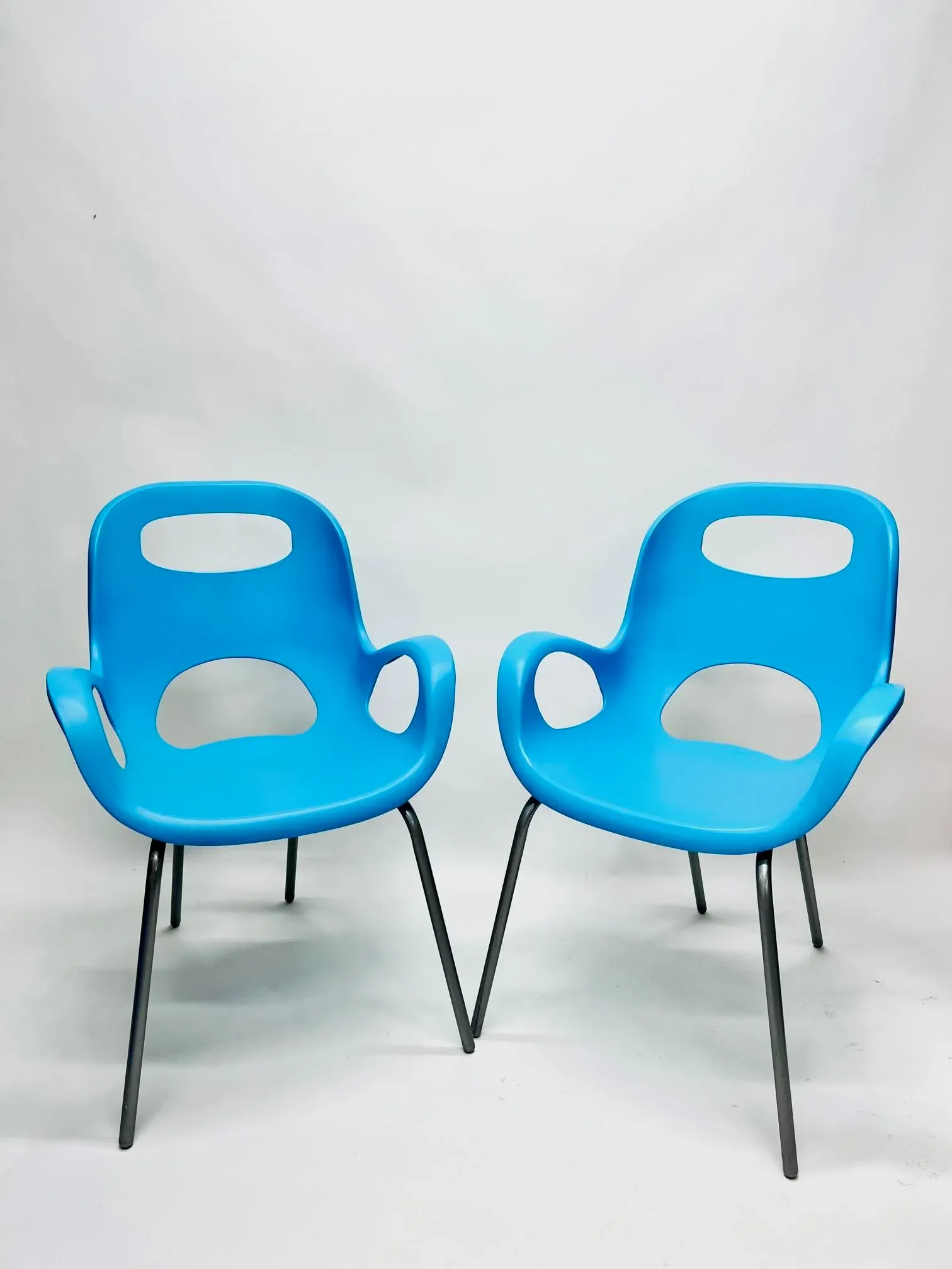 レア Karim Rashid バタフライチェア 水色 Y2k Karim Rashid Turquoise Oh Chairs - a Pair | Chairish