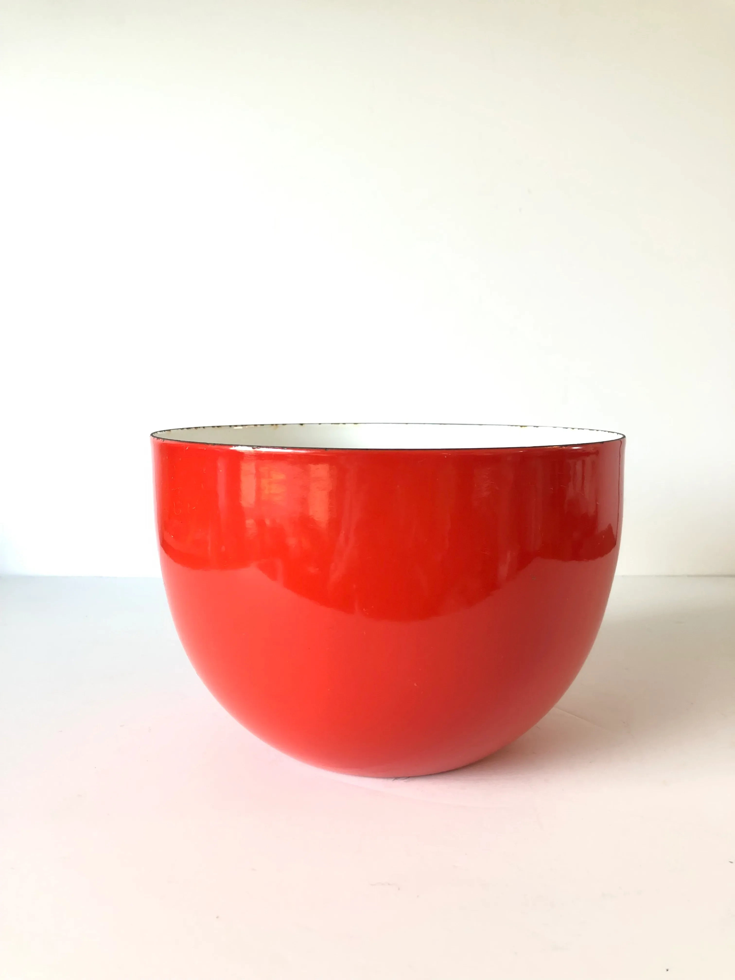 1960s Kaj Franck l Enamel Danish Modern Red and White Bowl