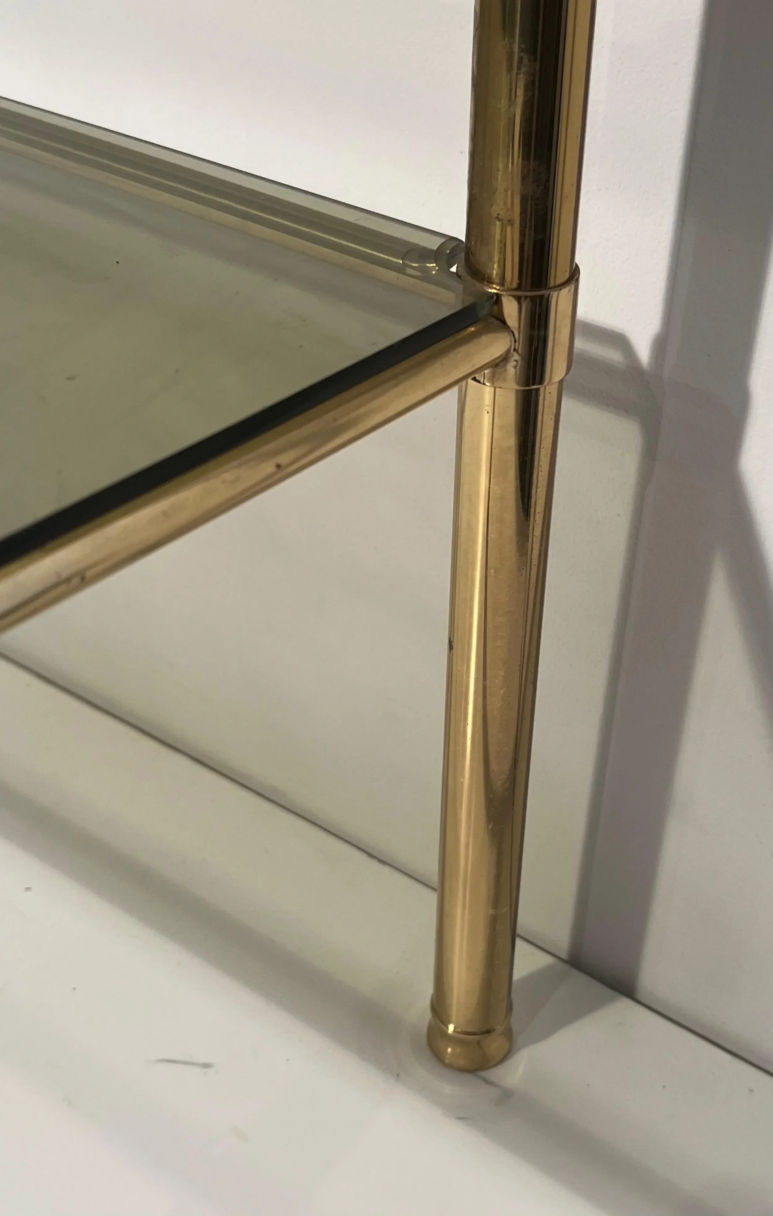 【新品】Magical Furniture Brass side shelf Brass Side Tables With Smoked Glass Shelves. French Work. Circa