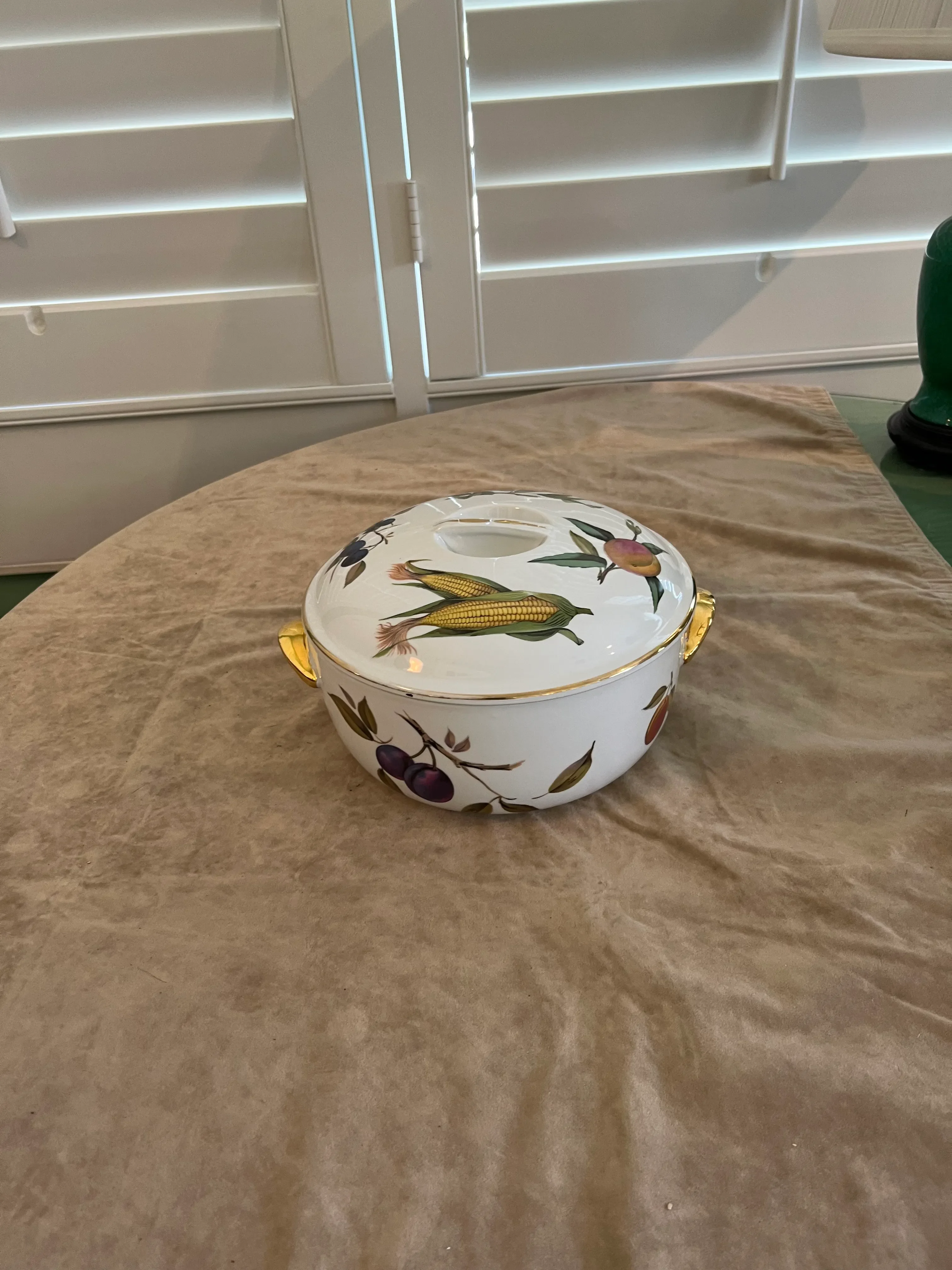 1980s Fine Porcelain Royal Worcester Evesham Fruit Pattern