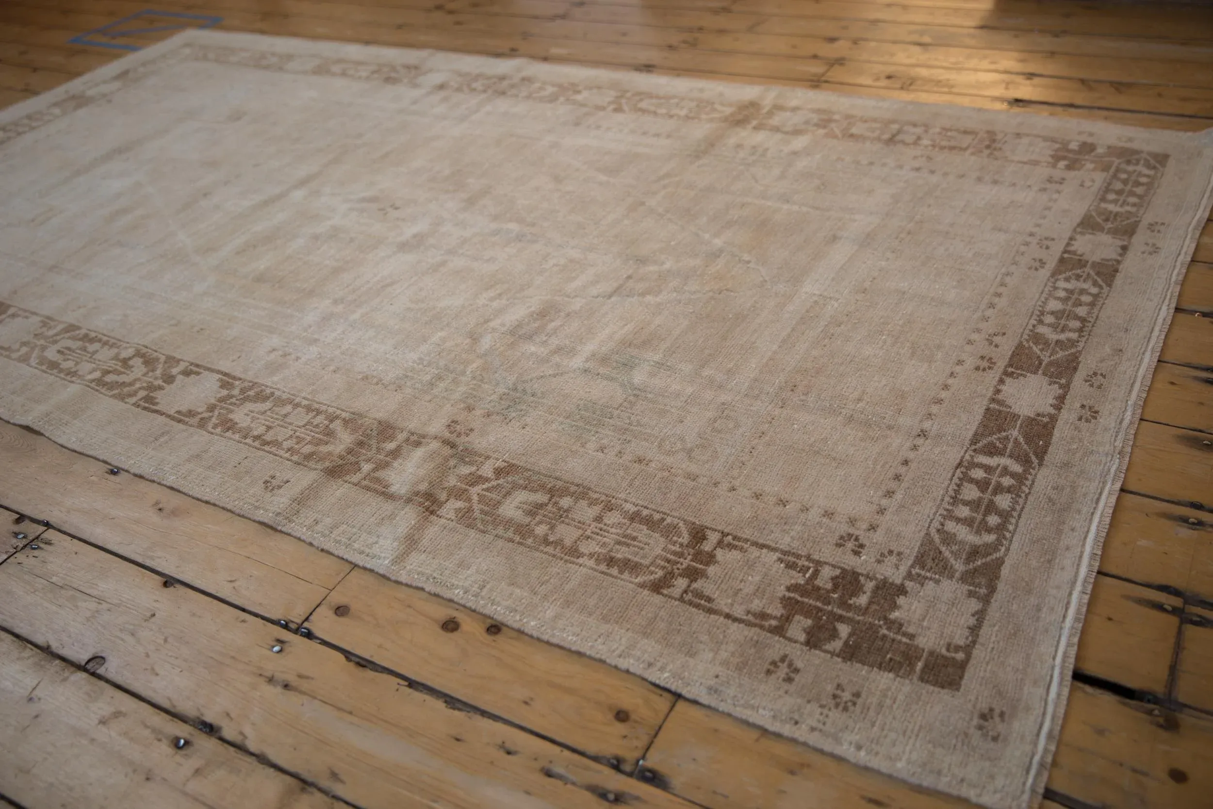 Vintage Distressed Oushak Rug - 4\'11\