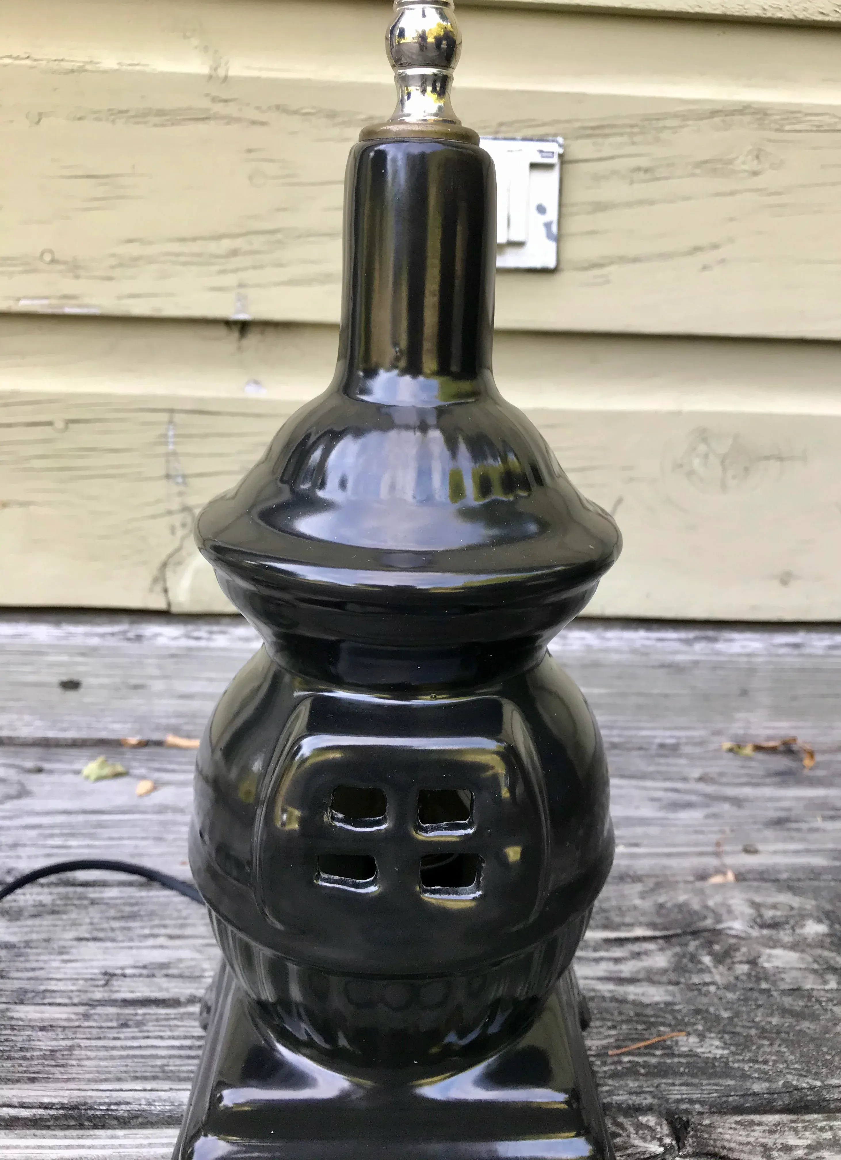 1950s Mid-Century Black Ceramic Stove Pot Belly Lamp With Interior Flame  Bulb | Chairish