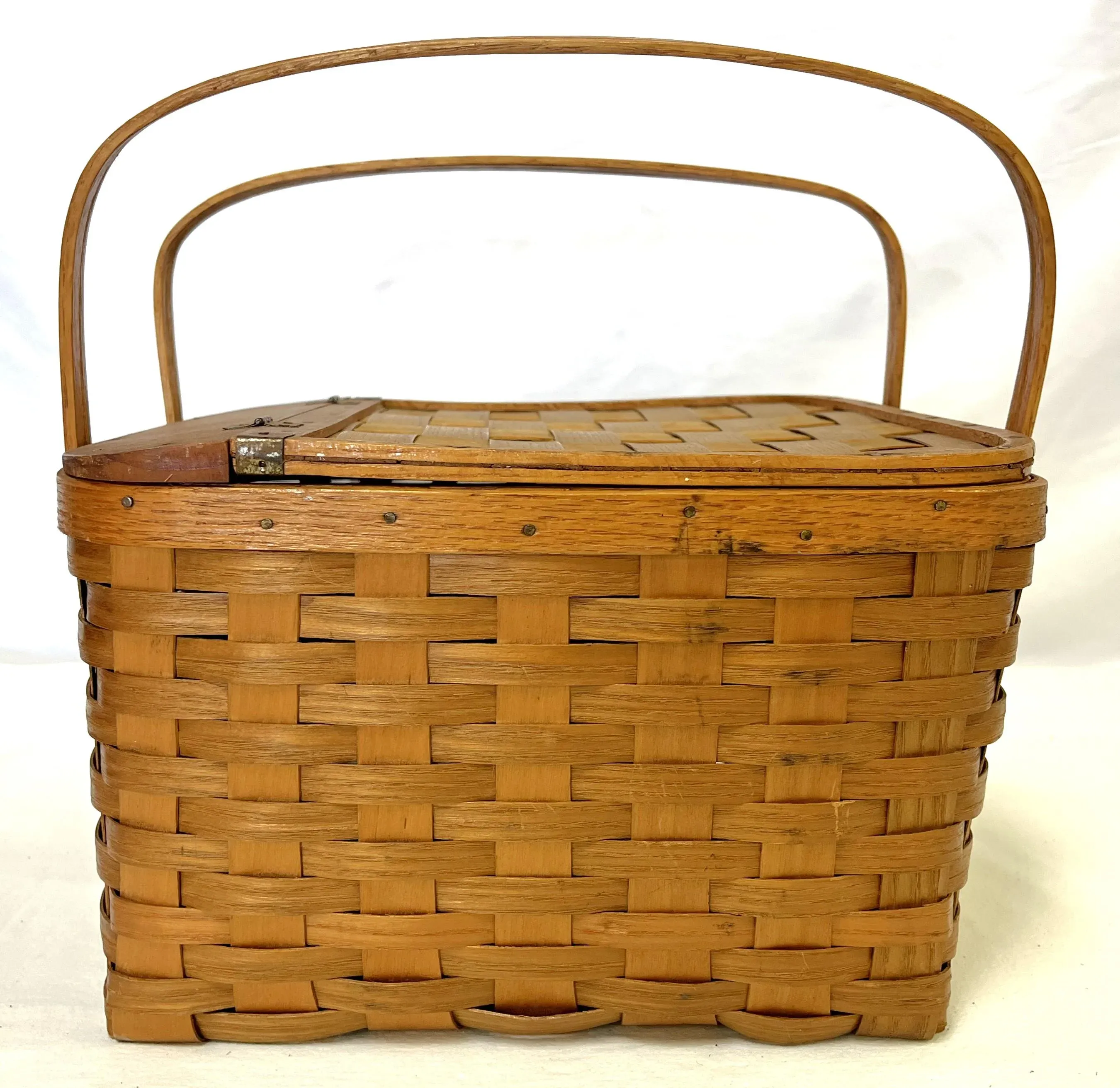 Vintage 1940\'s West Rindge New Hampshire Hinged Pie Basket