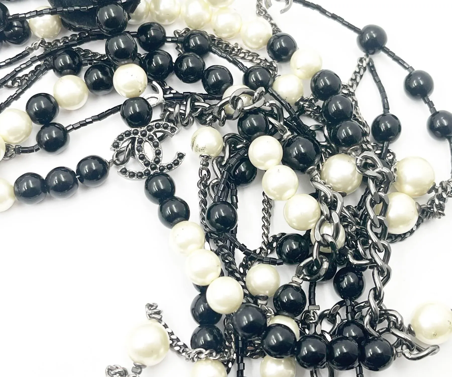 BTS着用【MAMA CASAR】★LIKE A FLOWER CLASSIC PEARL NECKLAC.E Amazon.com: Fashion Design Chic Long Imitation Pearl Clover