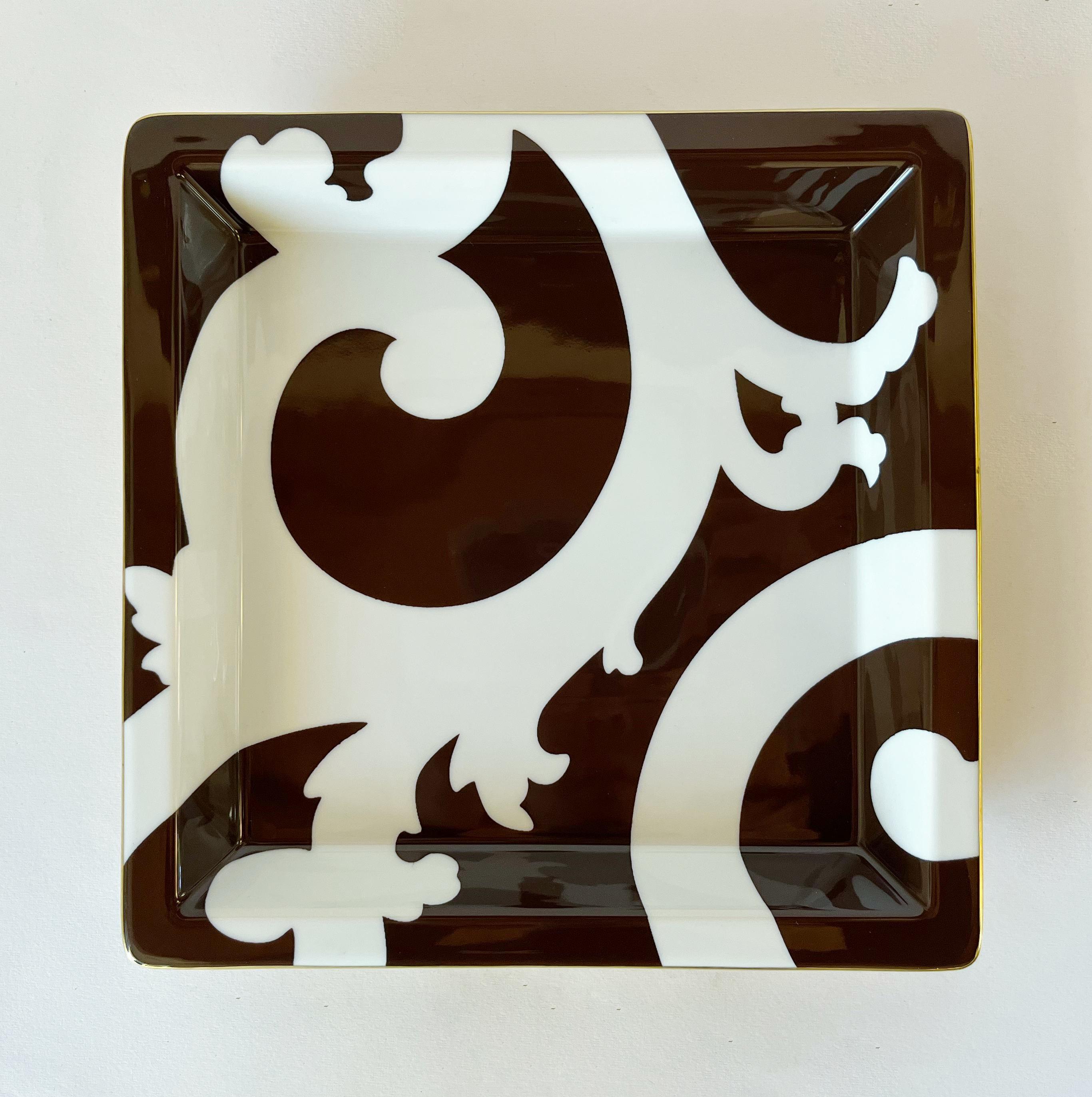RICHARD GINORI 1735 Square Plate by Gian Battista Vannozzi