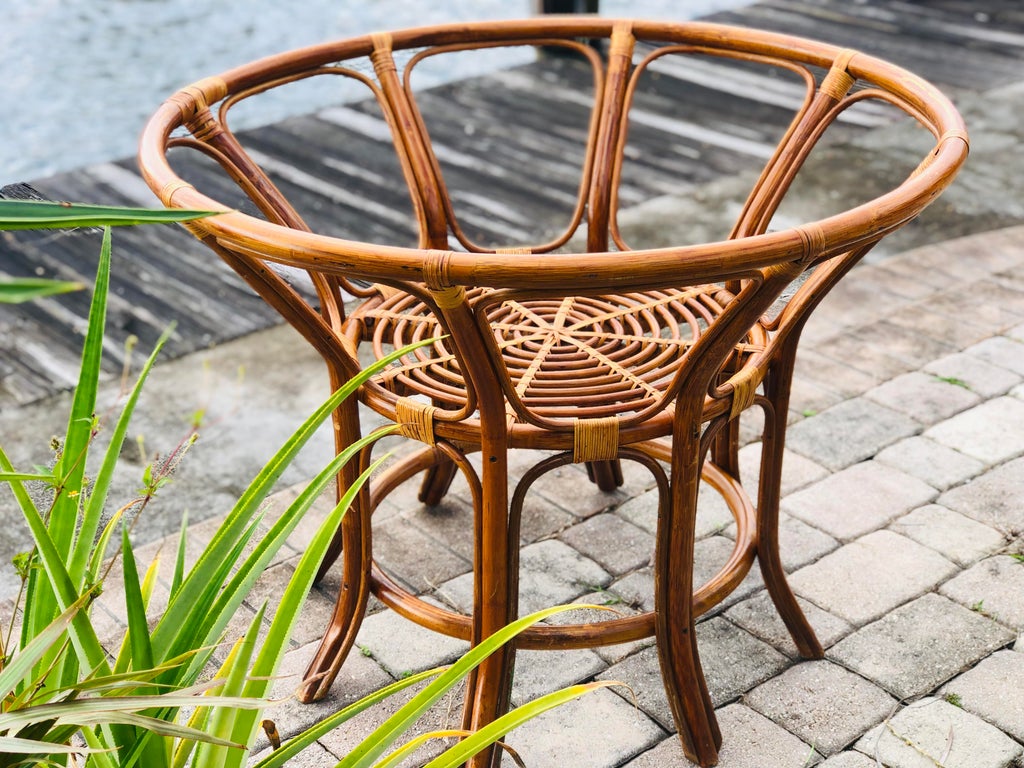 Unique Round Rattan Japanese Style Dining Table