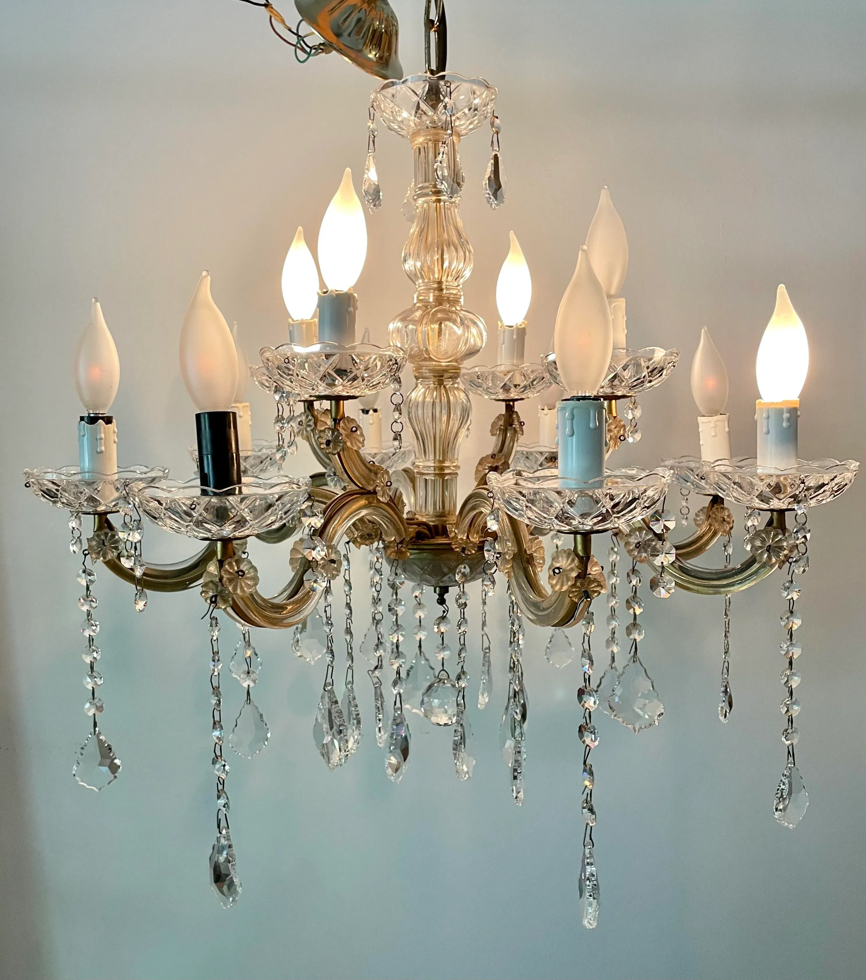 Marie Therese 12 Arm Brass And Clear Crystal Chandelier 699-12