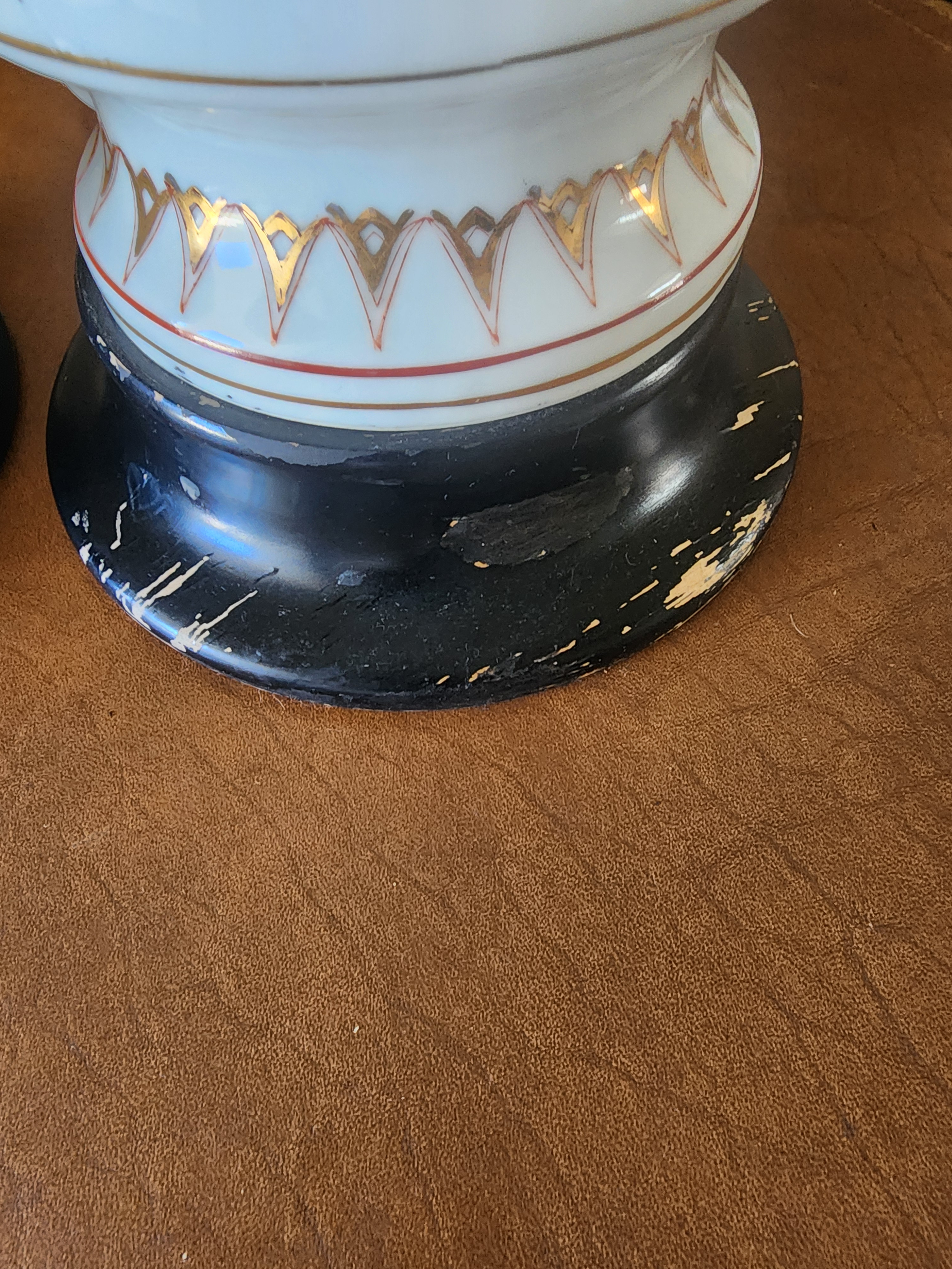 エレナゴリナ　リトグラフ　1993年　90／100 Pair of Chinese Export Famille Rose Lamps | Chairish