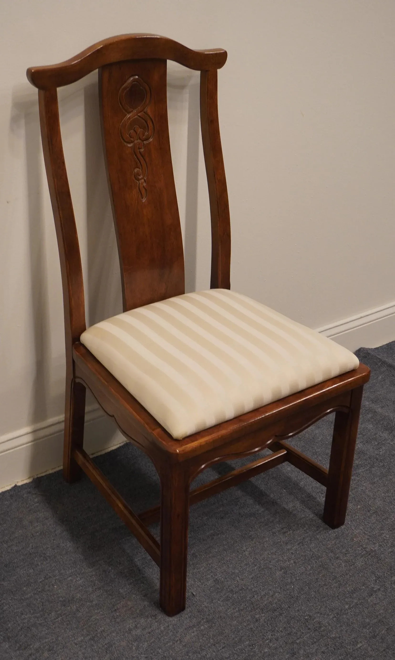 Thomasville Mystique Collection Asian Chinoiserie Dining Side Chair14K Yellow Gold Plated .925 Sterling Silver 1.0 Cttw Champagne Diamond Heart Pendant Necklace (K-L Color, I1-I2 Clarity) - 18\