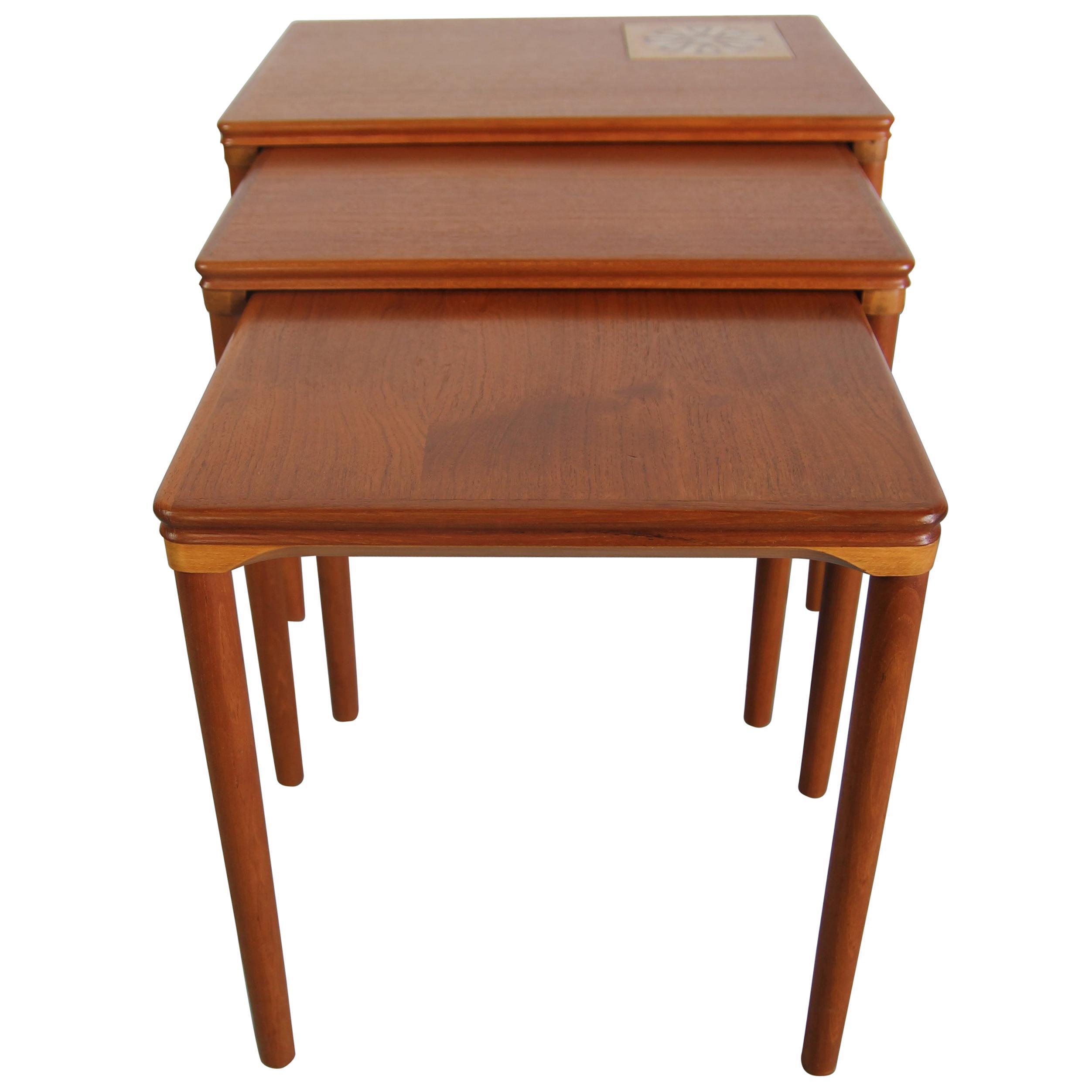 INAVANCE ONES TABLE（ウォールナット） Carl Hansen CH004 Nesting Tables | twentytwentyone