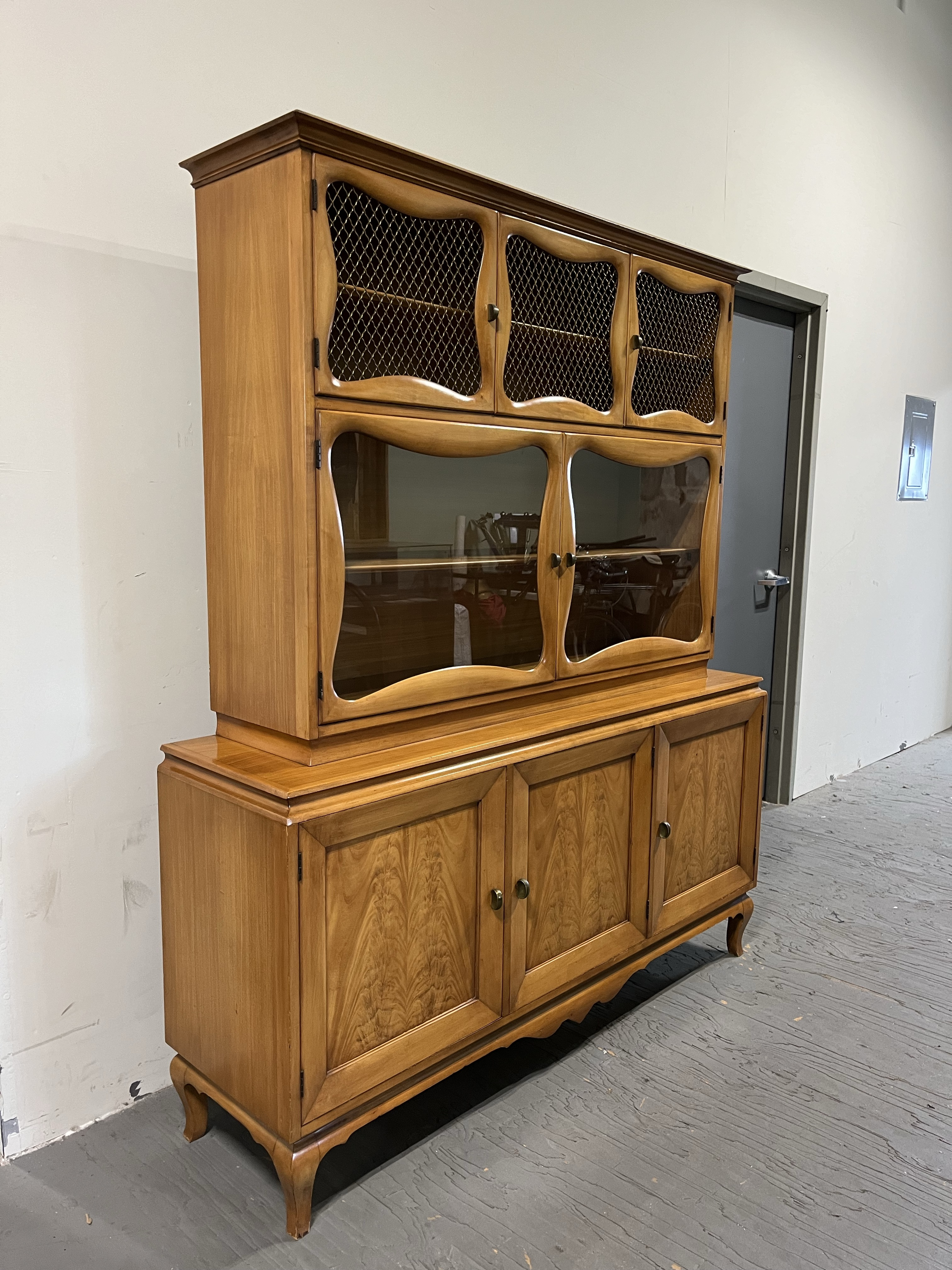 アメリカヴィンテージ BASSETT FURNITURE キャビネット A631 アメリカ