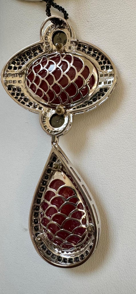 Vintage Large Pendant 40Ct Natural Ruby No Heat & Black & White 
