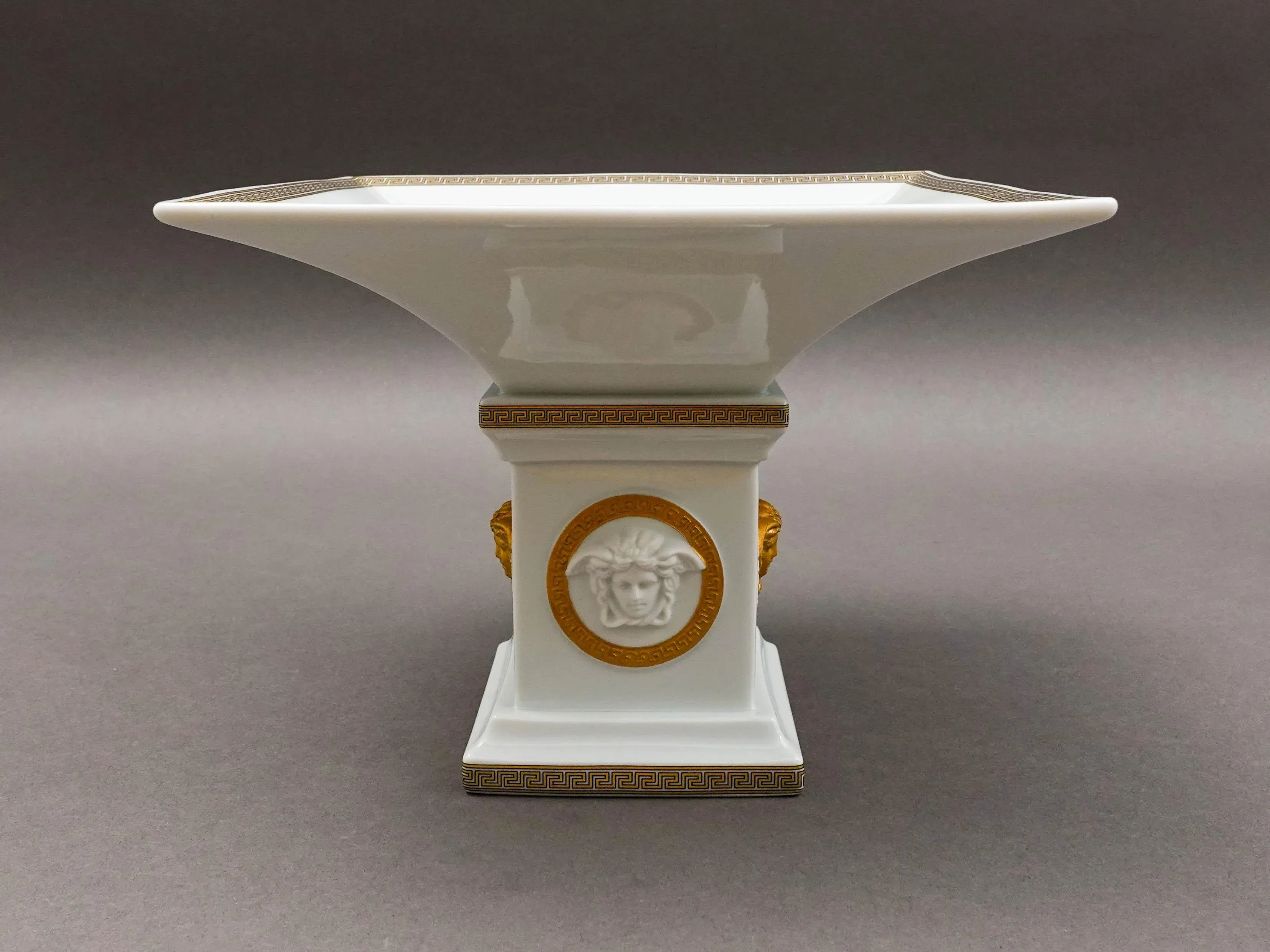 VERSACE gorgona メデューサ アッシュトレイ ローゼンタール Mid 20th Century Rosenthal Meets Versace Gorgona Medusa Gold Greek