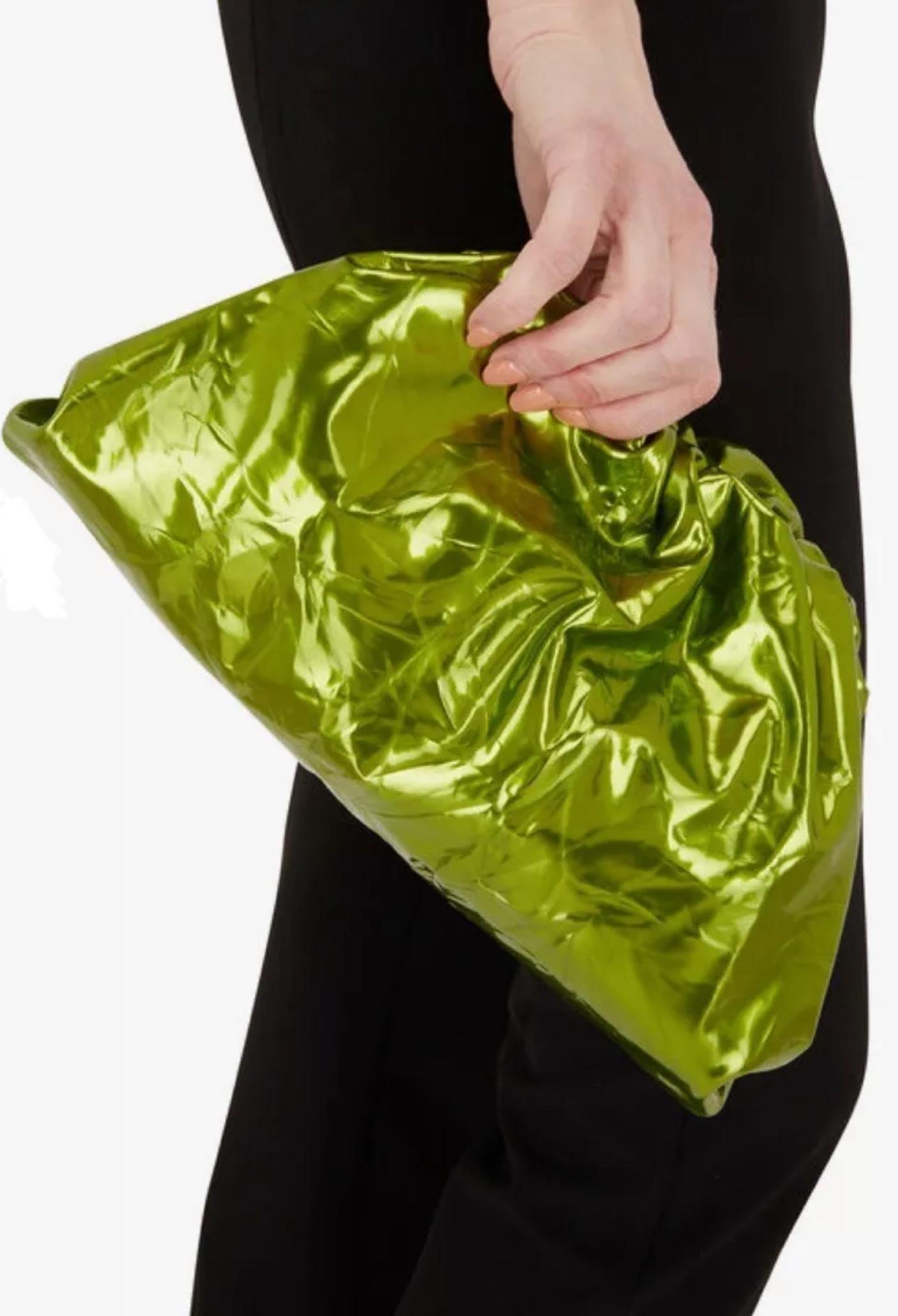 クラッチバッグ BOTTEGA VENETA GRASS GREEN NAPPA LEATHER TEEN POUCH CLUTCH 2023-bottega-veneta-classic-