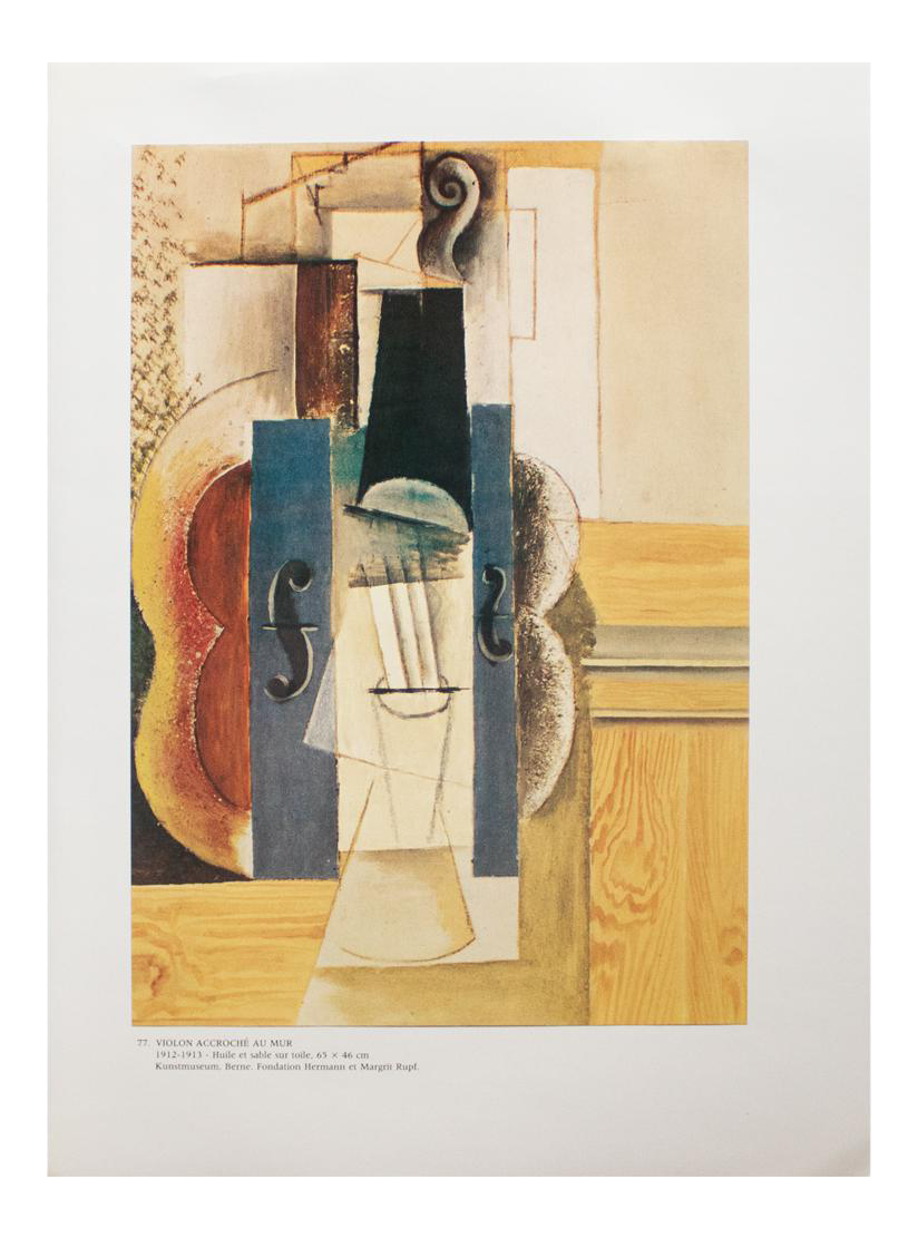 Violin hanging sale on the wall