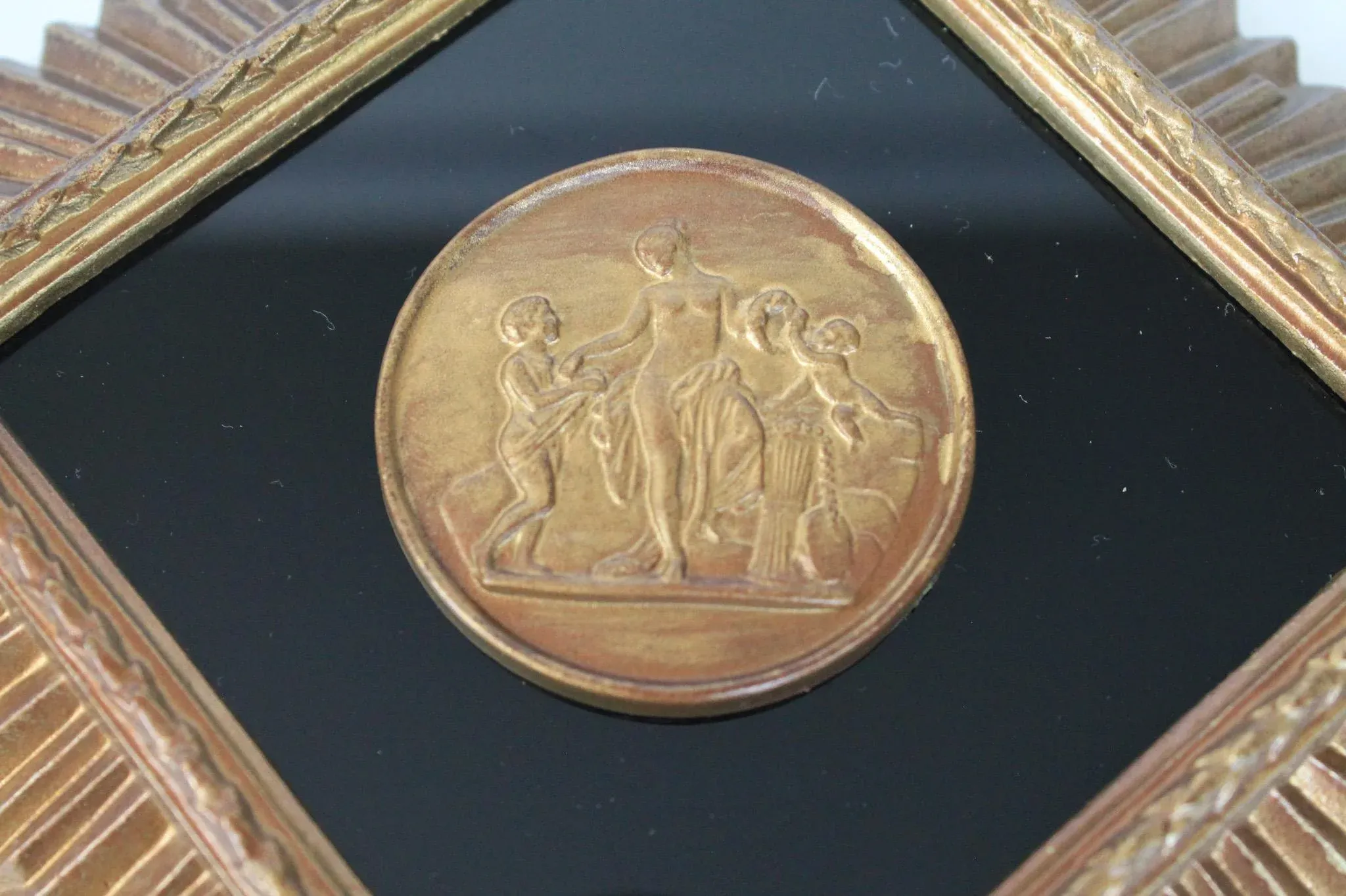 Cat bed - whiteVintage Black & Gold Neoclassical Style Wall Hangings by Turner Mfg. Co. S/4