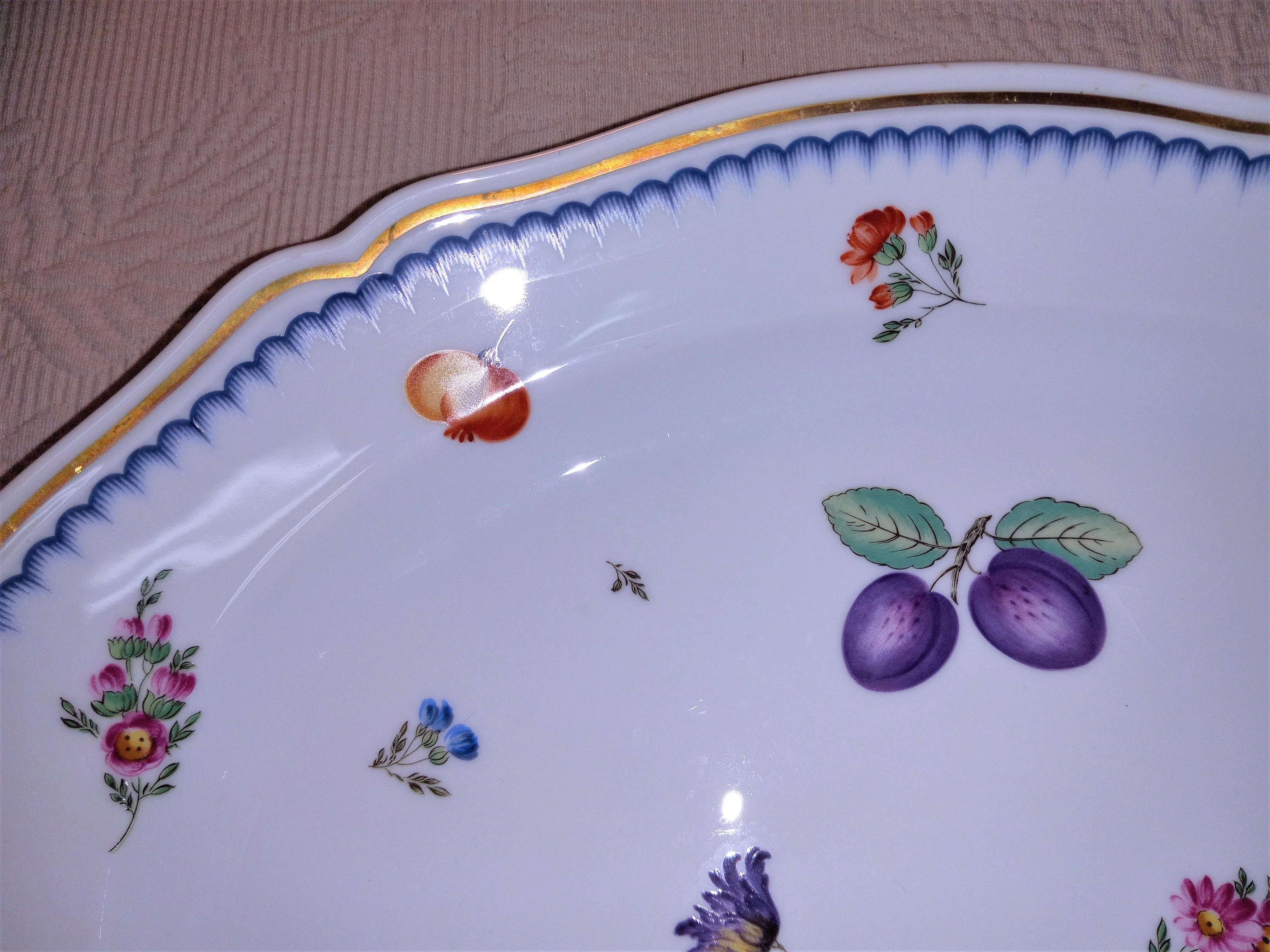 Vintage Richard Ginori Large Italian Fruit / Antico Doccia Large