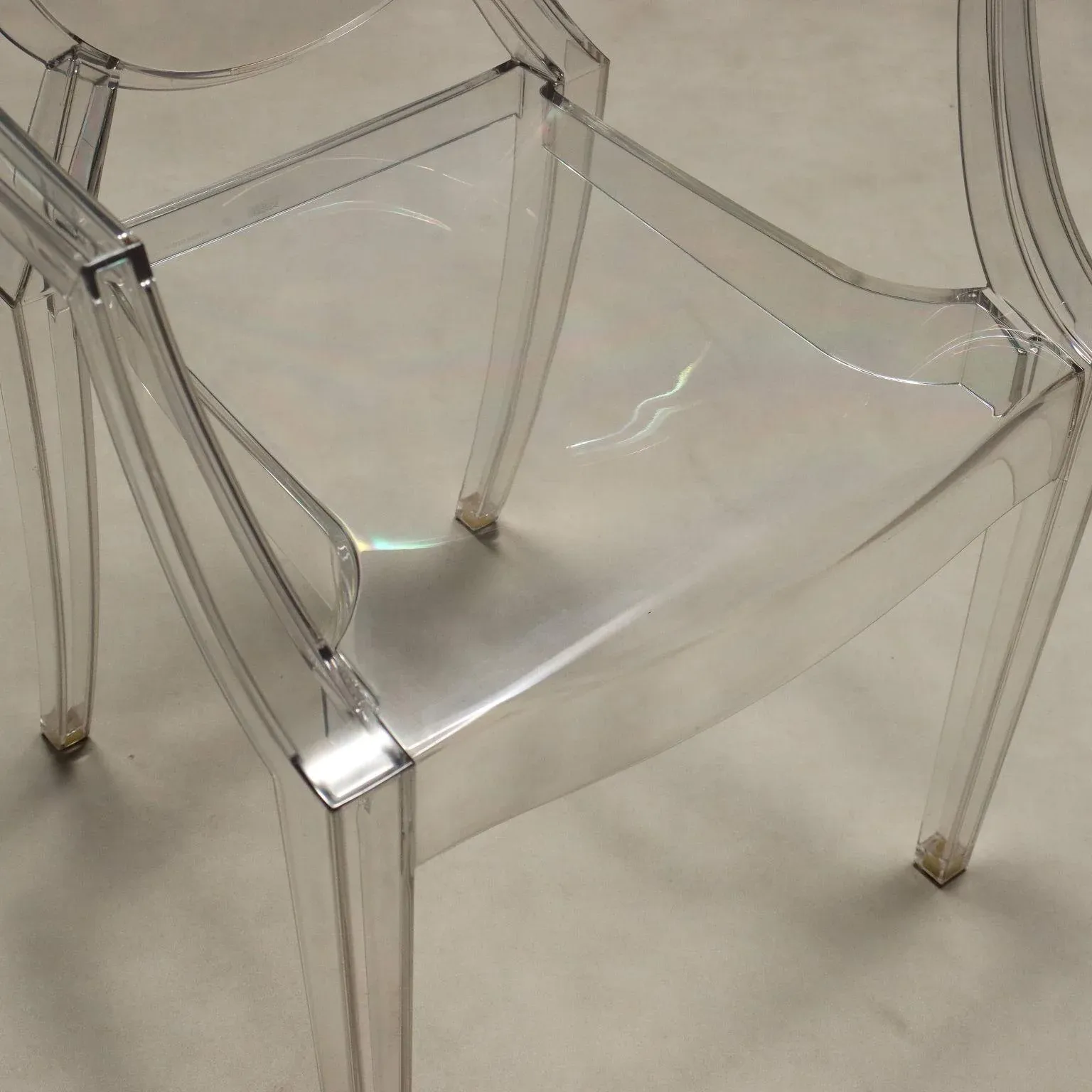 Louis Ghost Armchair - Smoked Transparent, image size:1536x1536