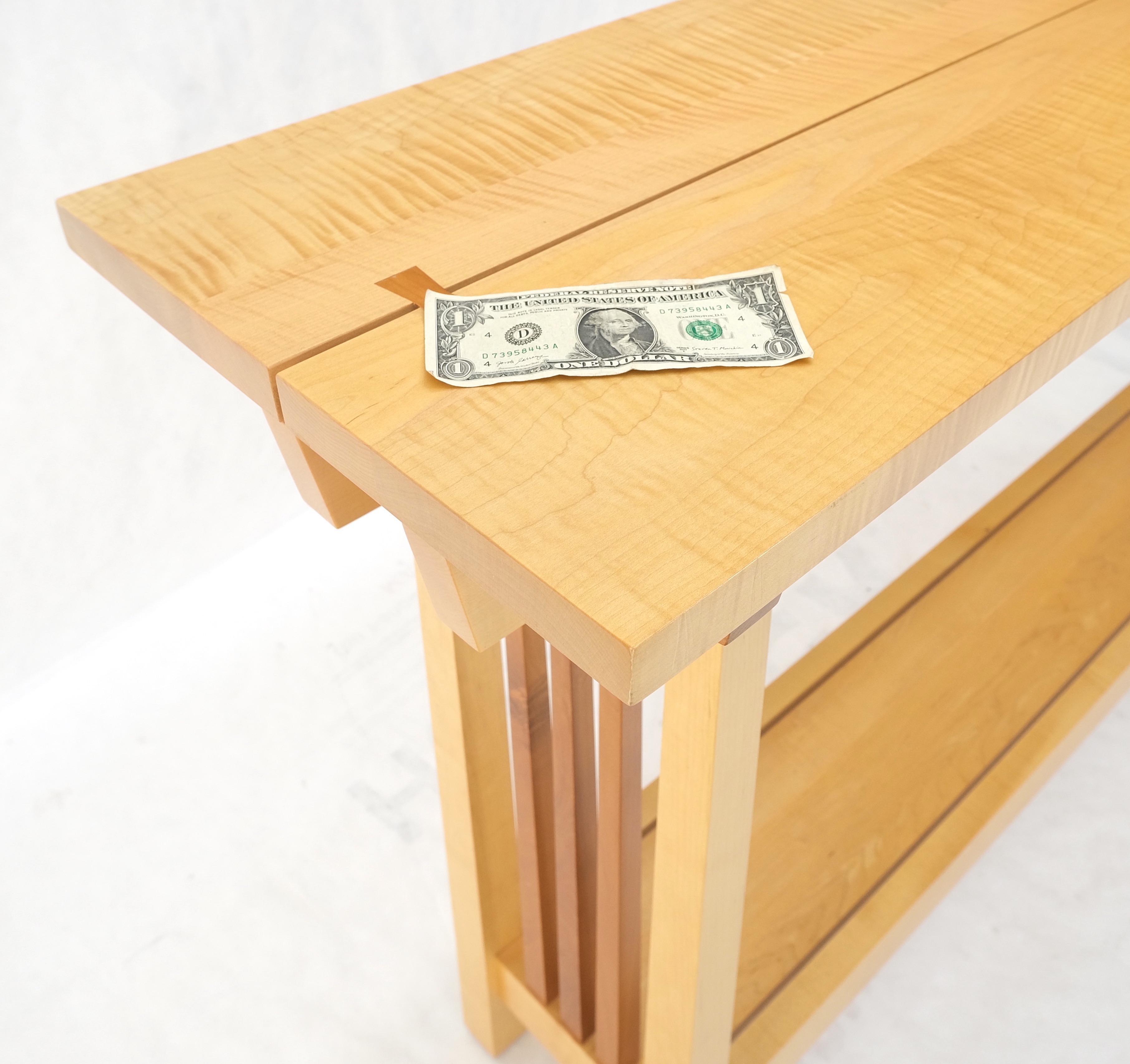 Butterfly TABLE / S （ウォールナット） Butterfly TABLE / S （ウォールナット） | NODELDESIGN ONLINE