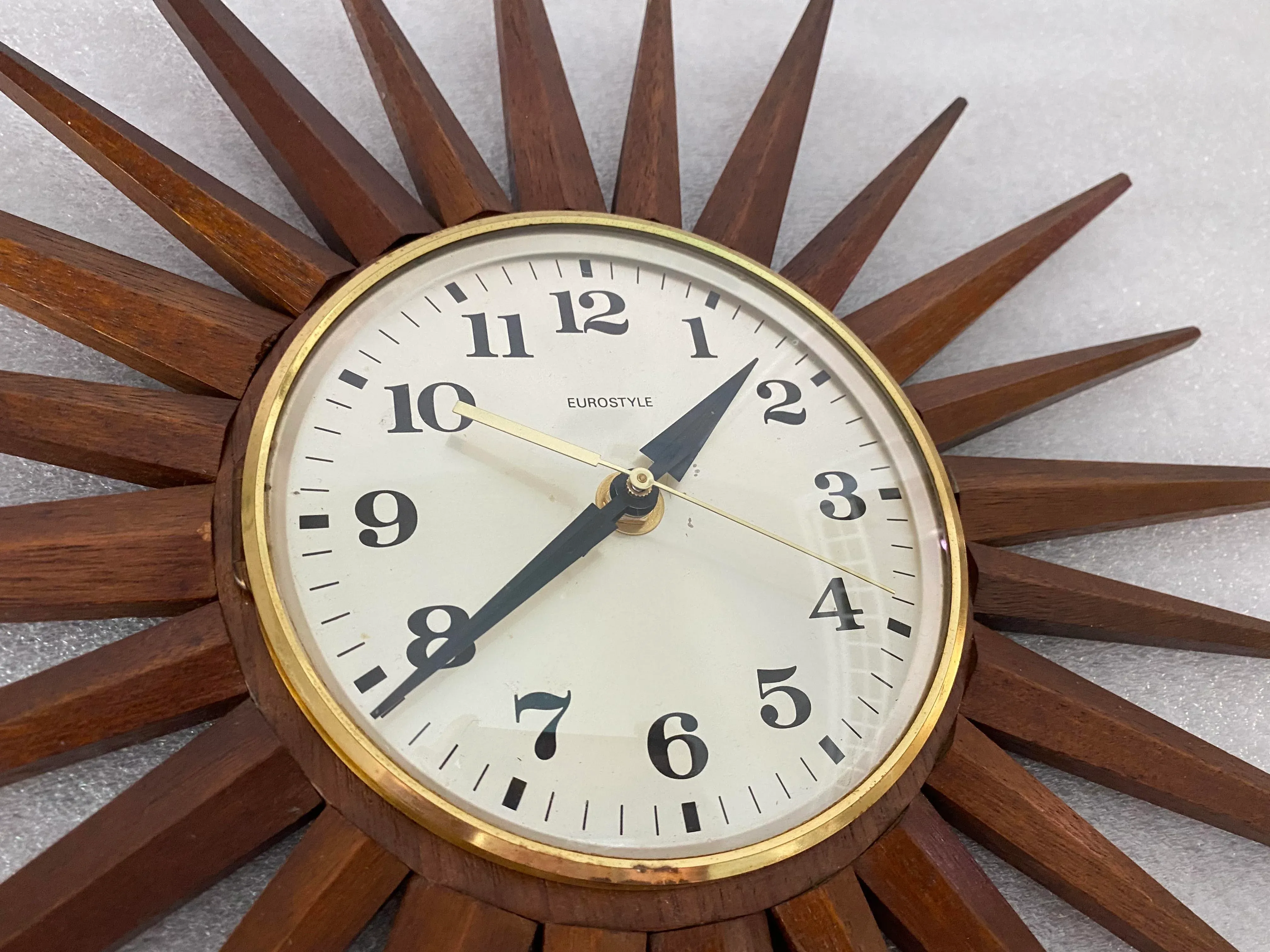 vintage/50’S MASTER CRFTERS/Wall Clock MASTERCRAFTERS Starburst Wall Clock | Grandview Mercantile