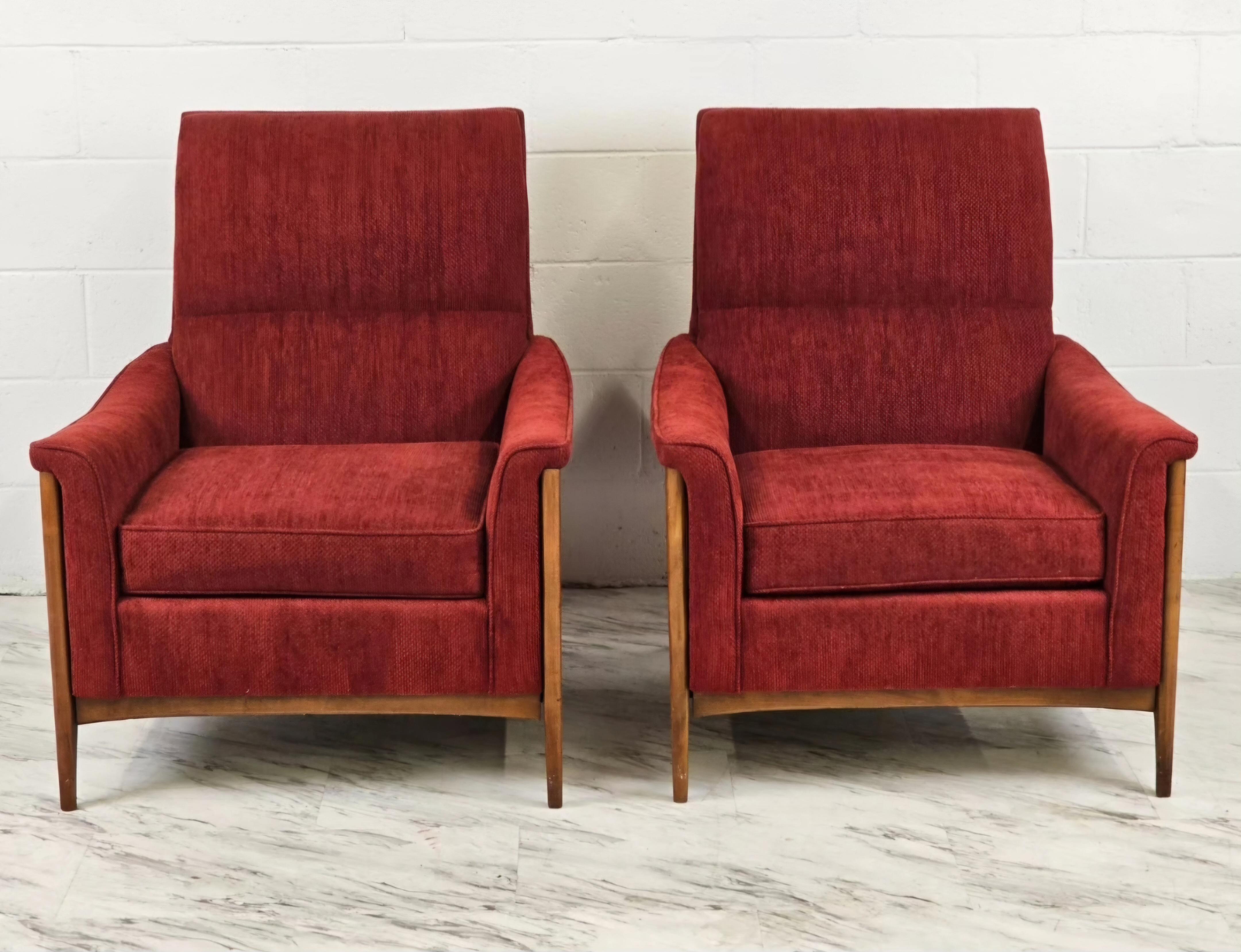 1960s Pair of Unmarked Mid Century Kroehler Avant Lounge Chairs With Accent Pillows Chairish
