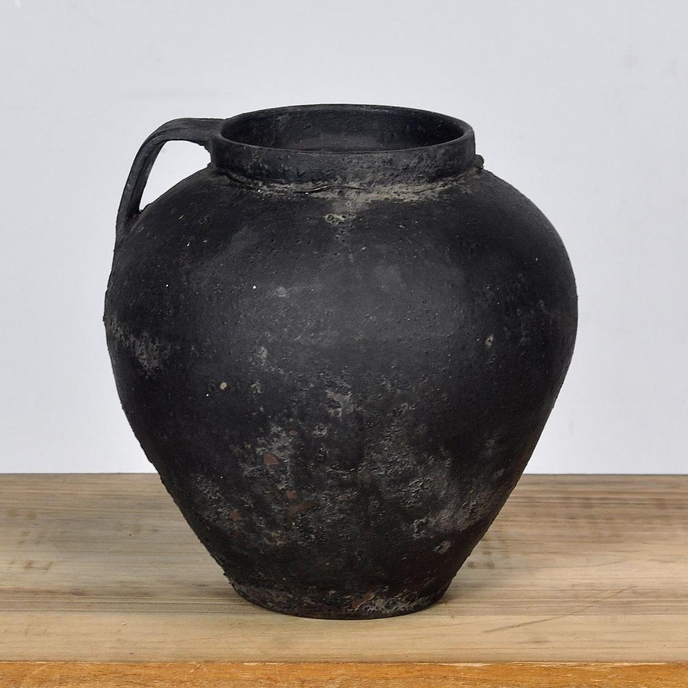Antique Earthenware Pot from Moldova, 1850s main image 1