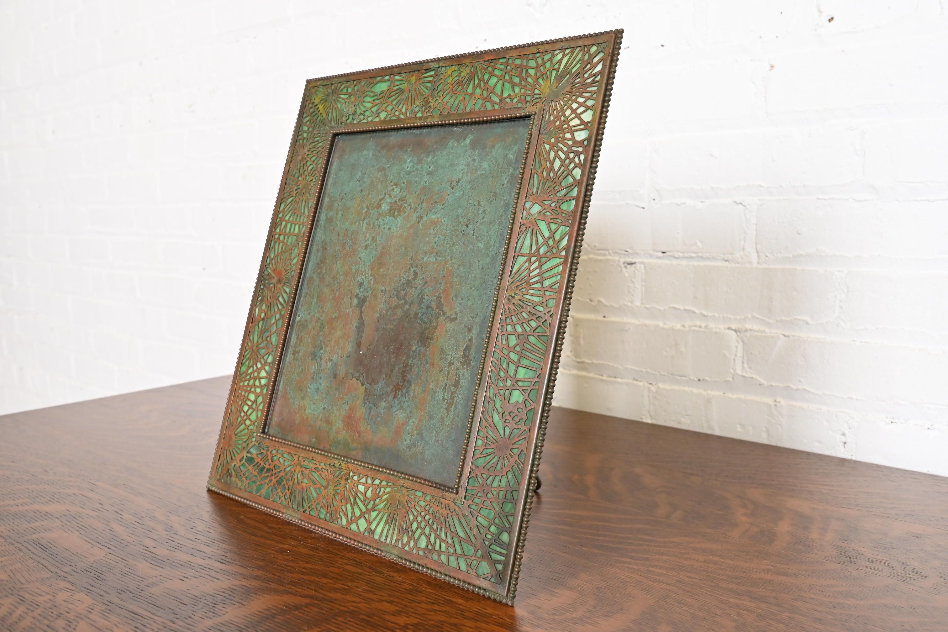Tiffany　PHOTOFRAME　　ANTIQUE Tiffany Studios New York Pine Needle Bronze and Green Slag Glass