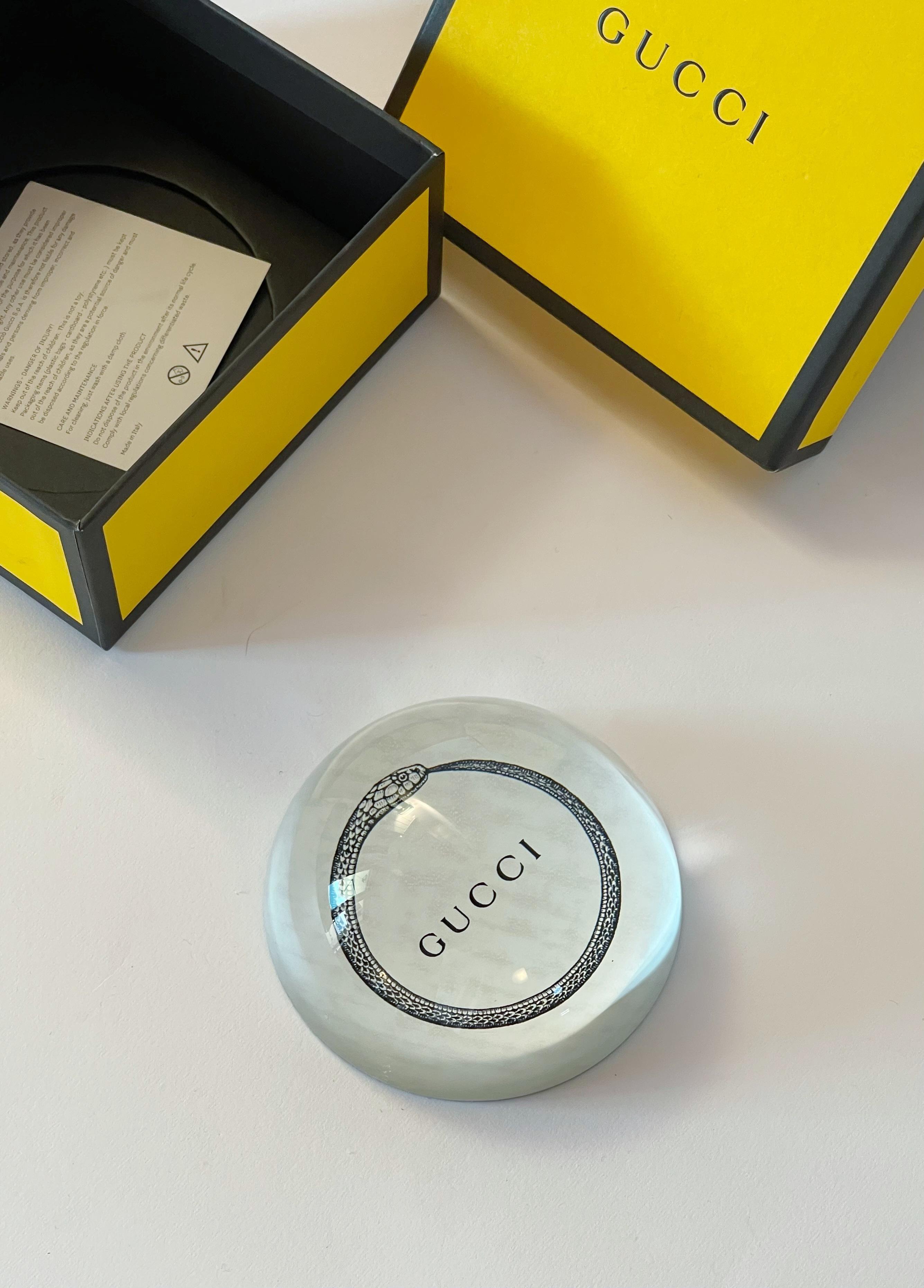 gucci プリンスタウン　スネーク Gucci Glass Snake Paperweight | Chairish
