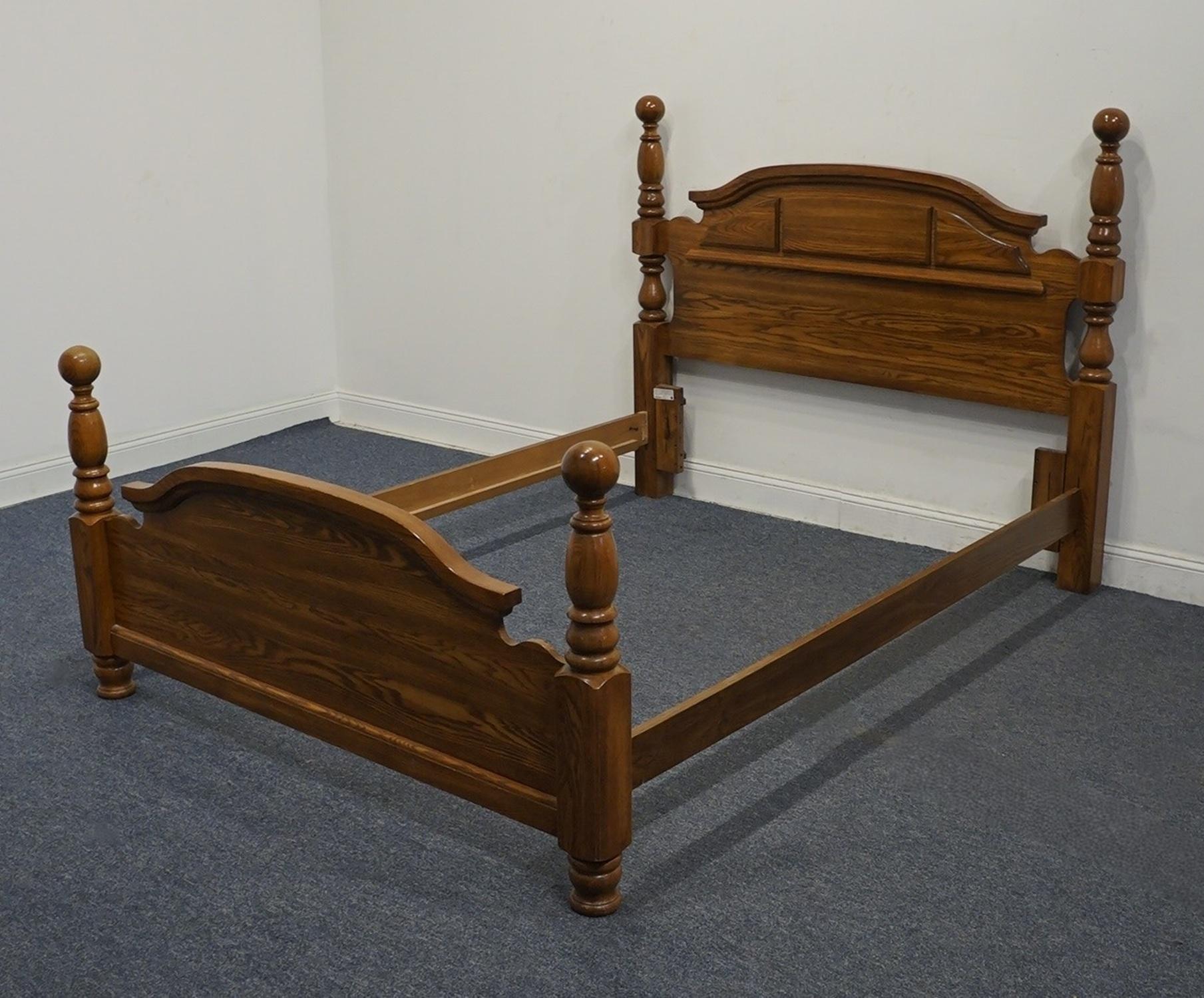 Cochrane Furniture Chesapeake Oak Collection Queen Size Cannonball