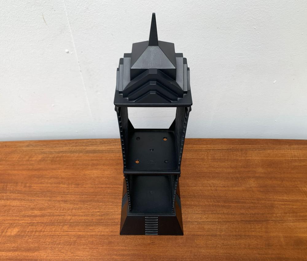 postmodern-german-manhattan-