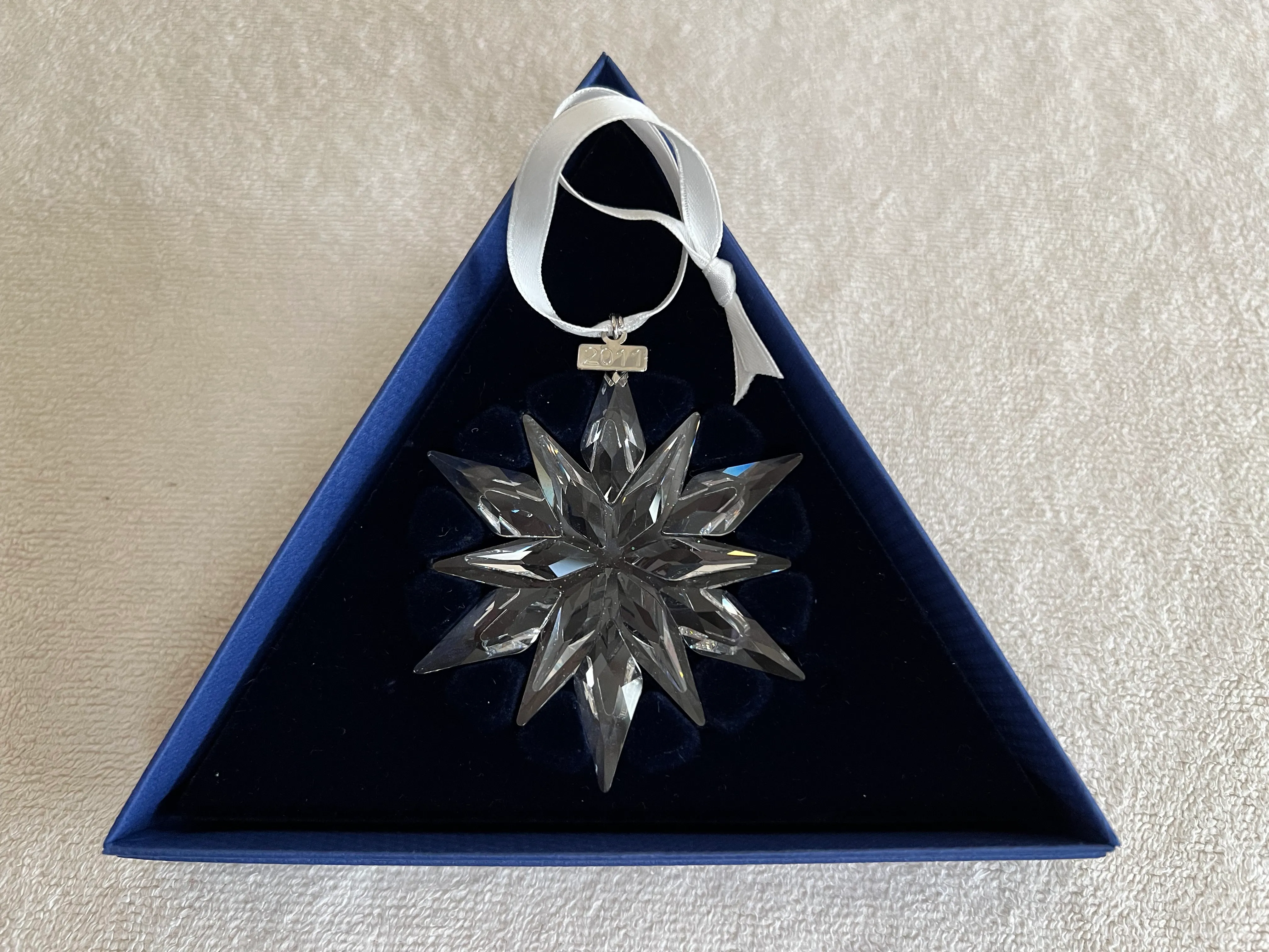 SWAROVSKI CHRISTMAS ORNAMENT 2011