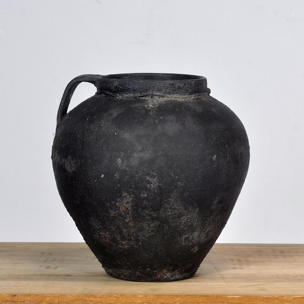 Antique Earthenware Pot from Moldova, 1850s main image 3
