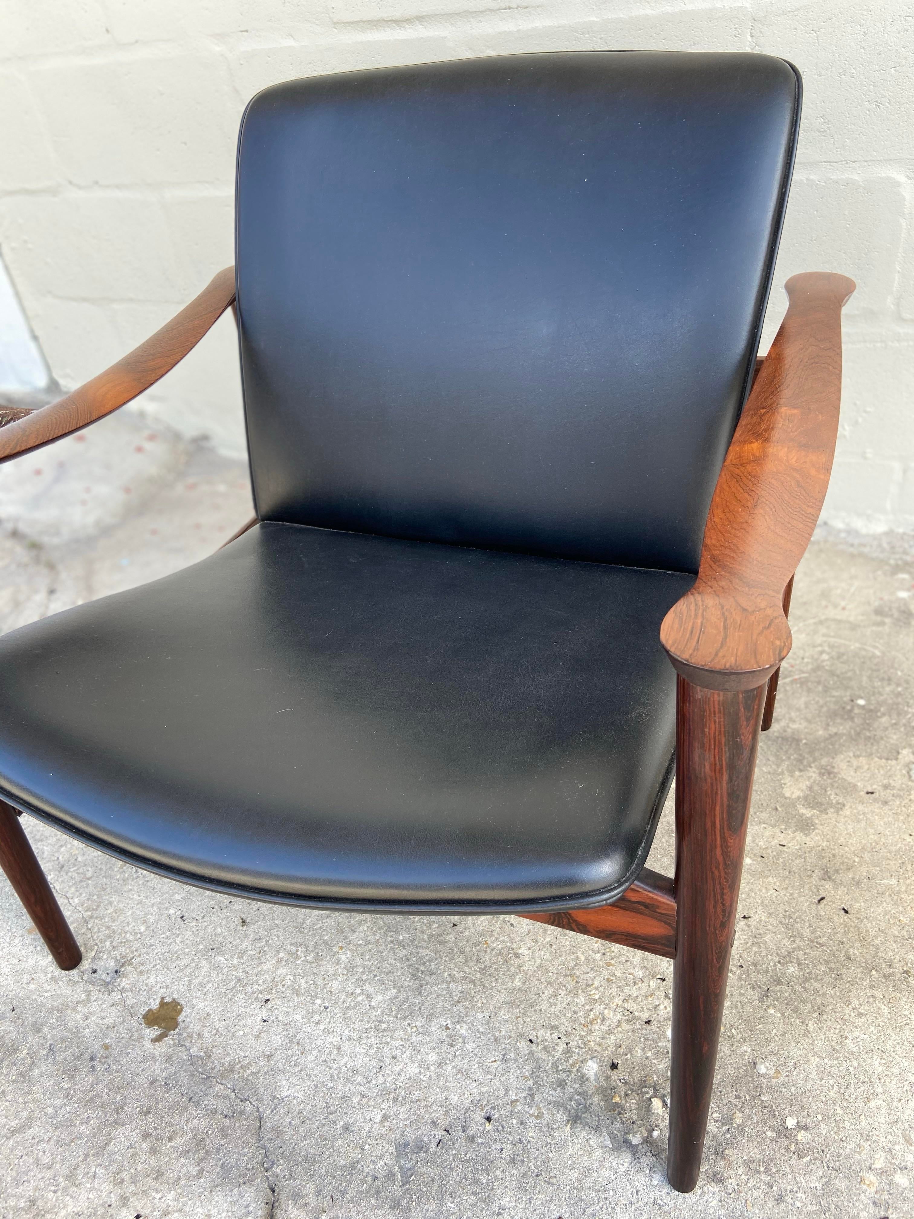 Mid Century Modern Lounge Chair 'Model 711' | Fredrik Kayser for