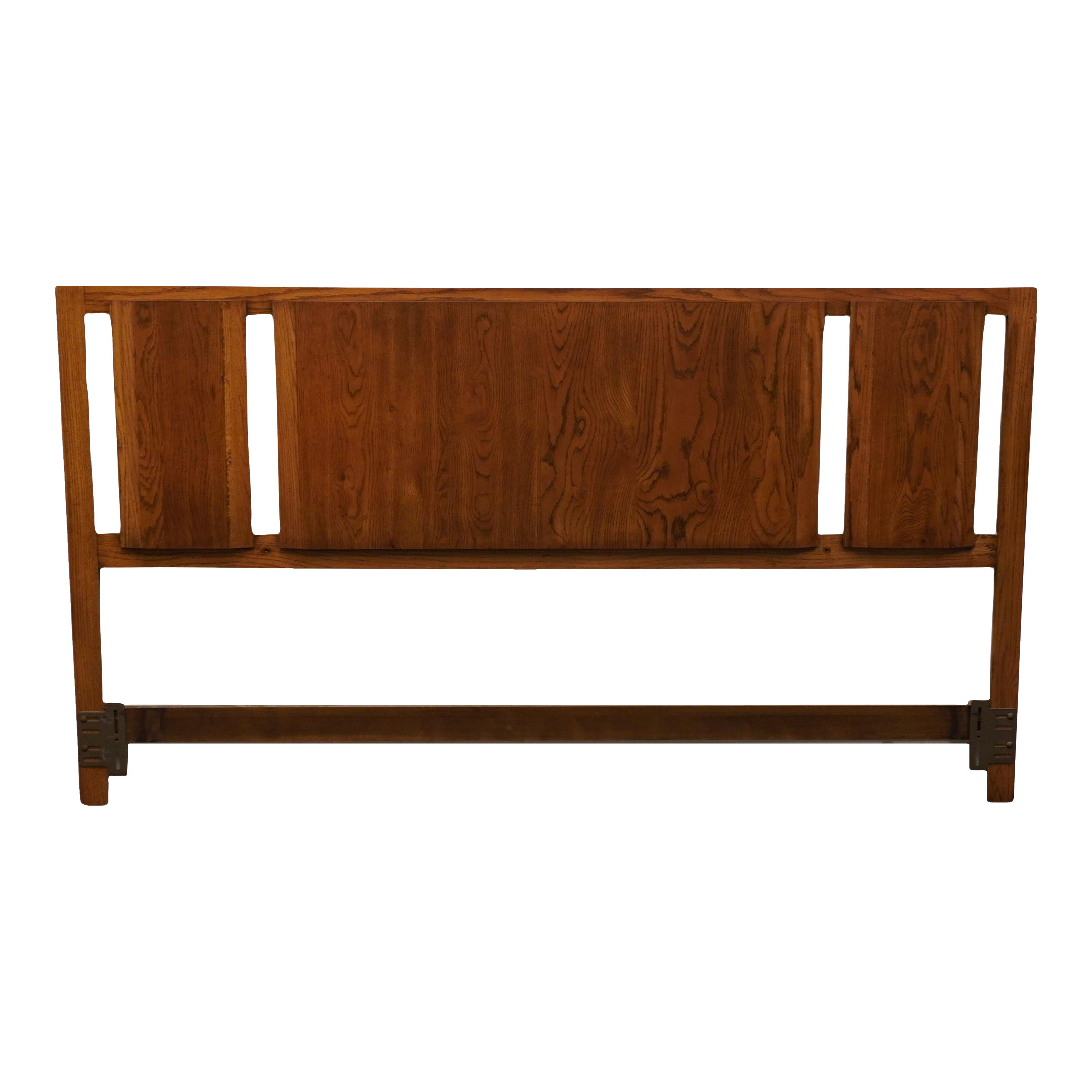 Thomasville Furniture Woodrun Collection Rustic Contemporary King Size