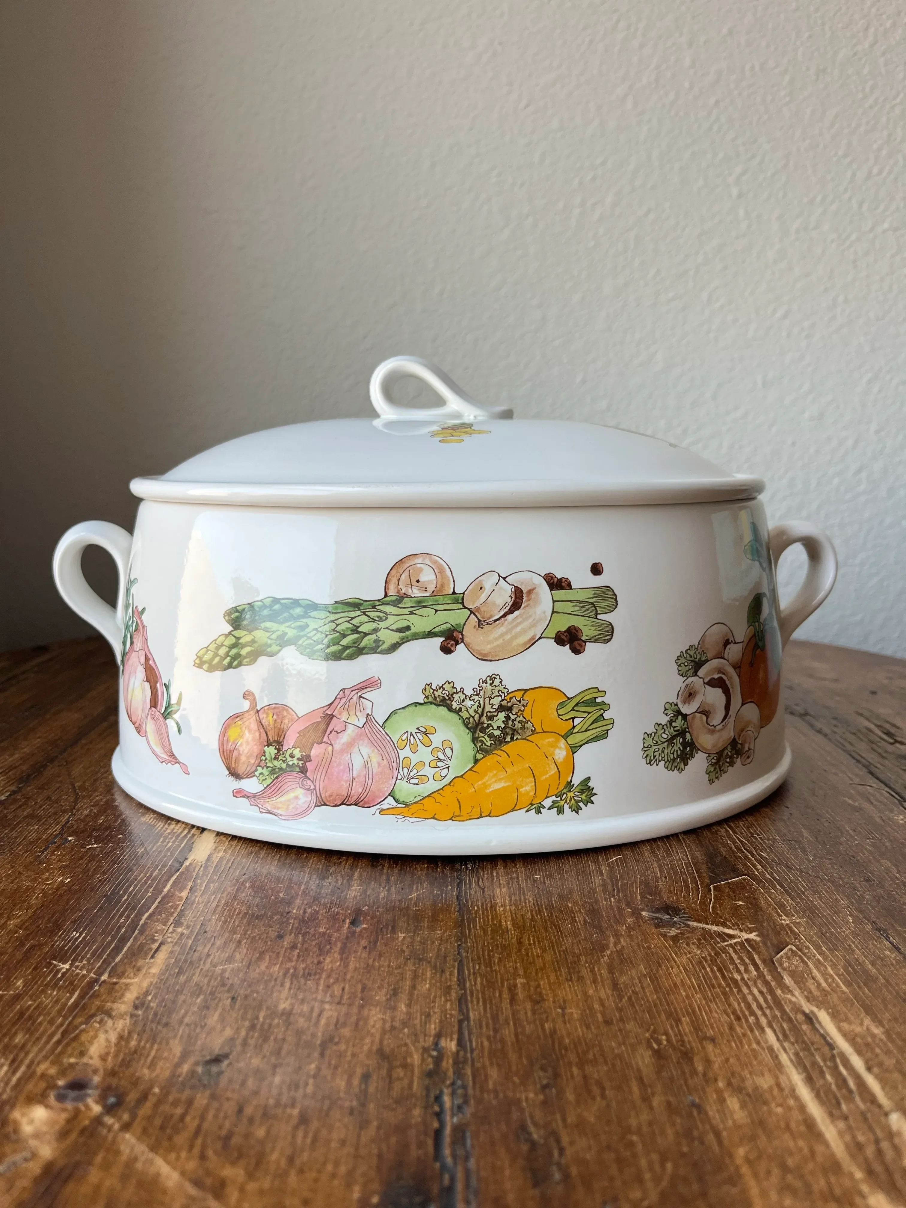 1970's Wedgwood Gourmet Pattern Oval and Round/Tall Vegetable