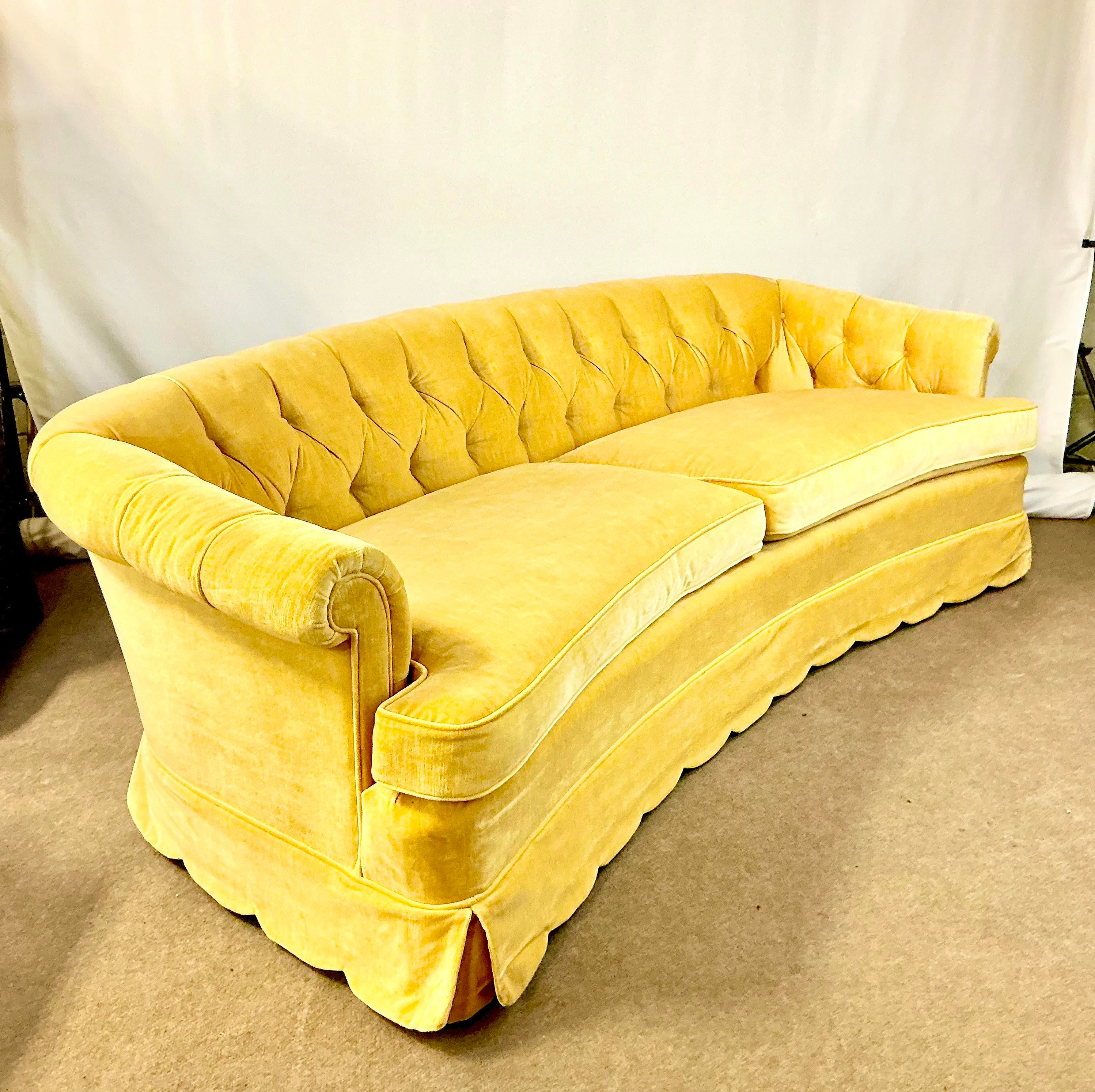 1980s Vintage Hollywood Regency Henredon Chippendale Curved Sofa