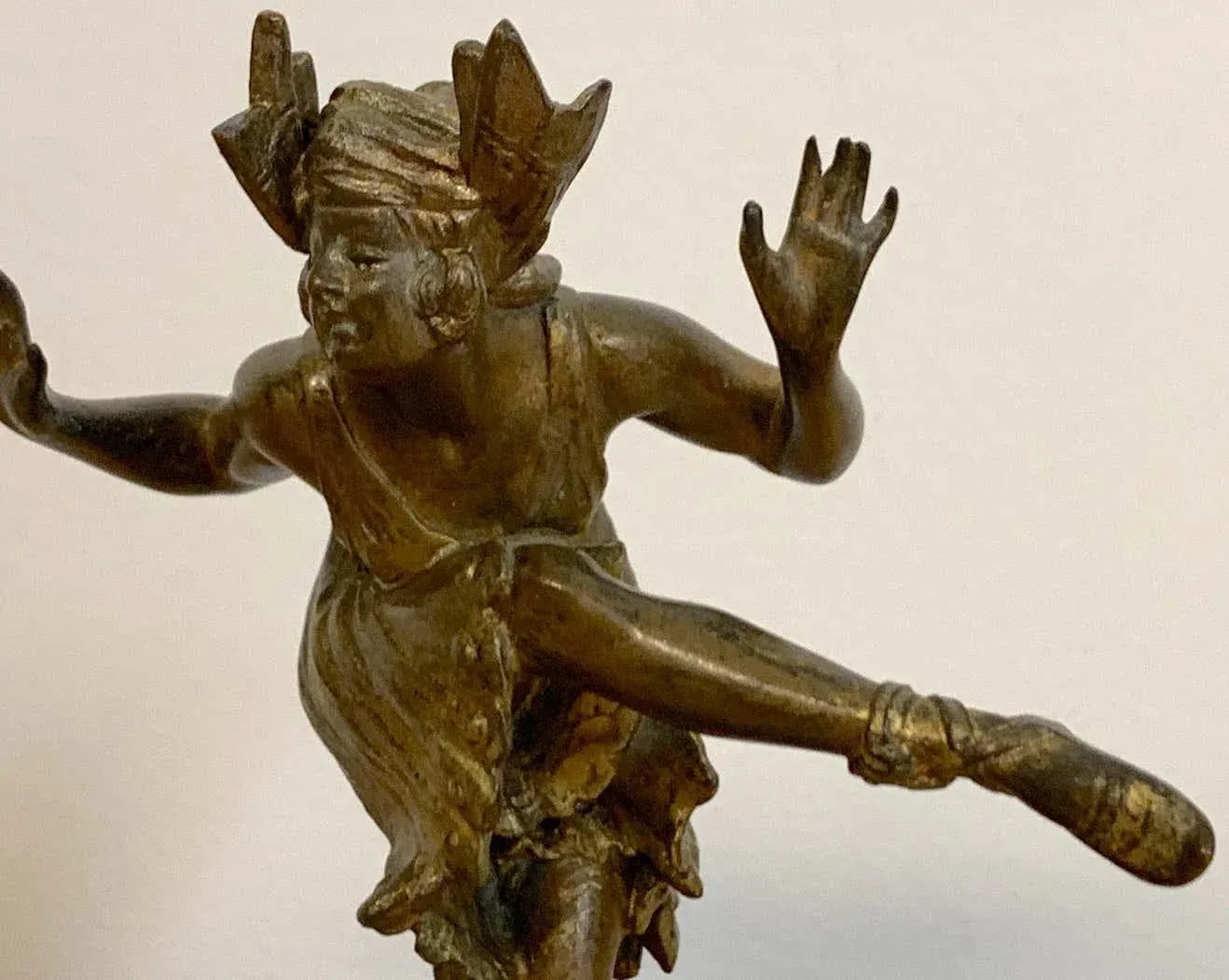 Early 20th Century Vienna Cold Painted Bronze Dancing Flapper