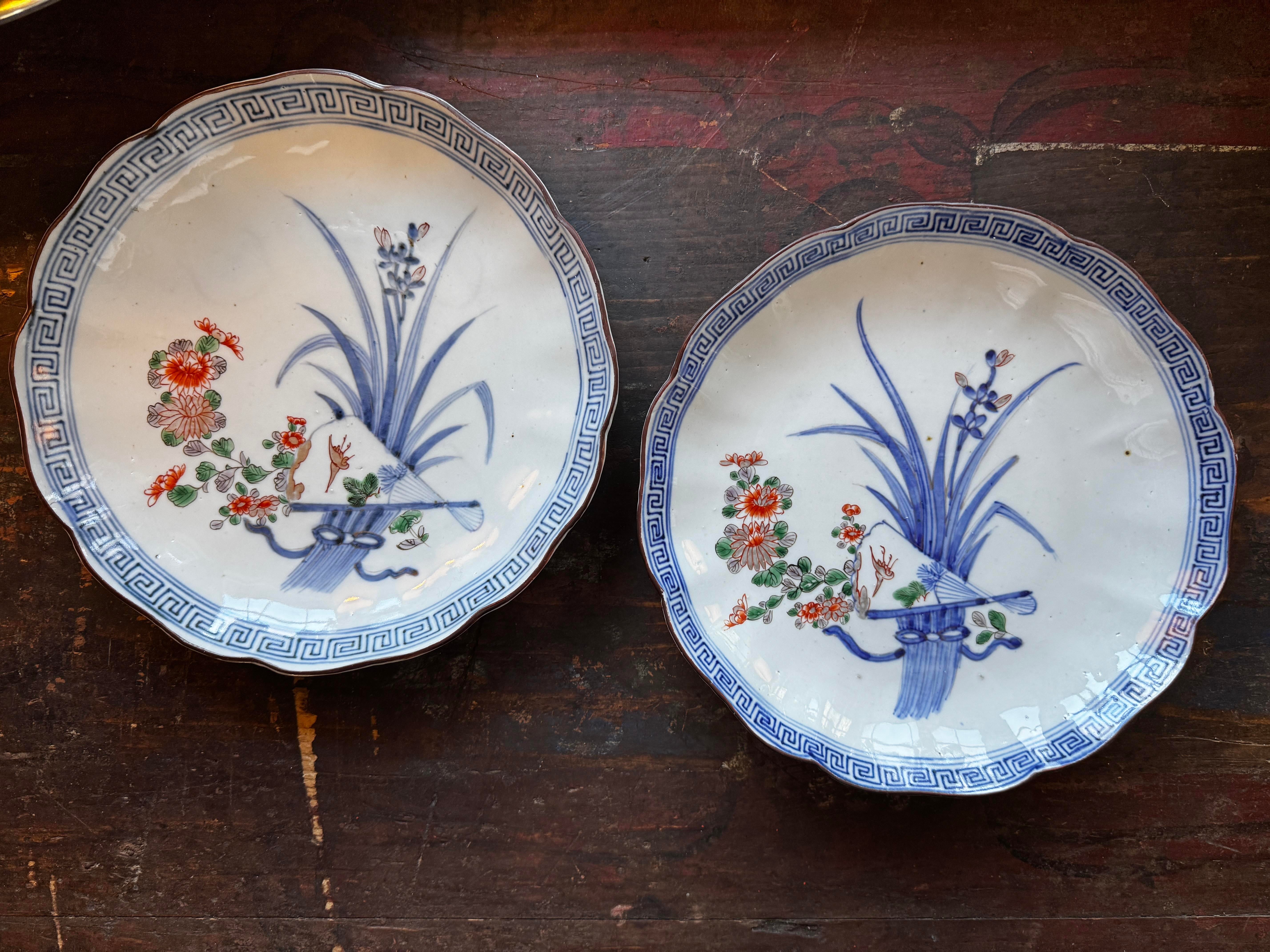 Vintage Moroccan Hand-Painted Wall ShelfAntique 19th Century Imari Arita Paired Export Porcelain - a Pair