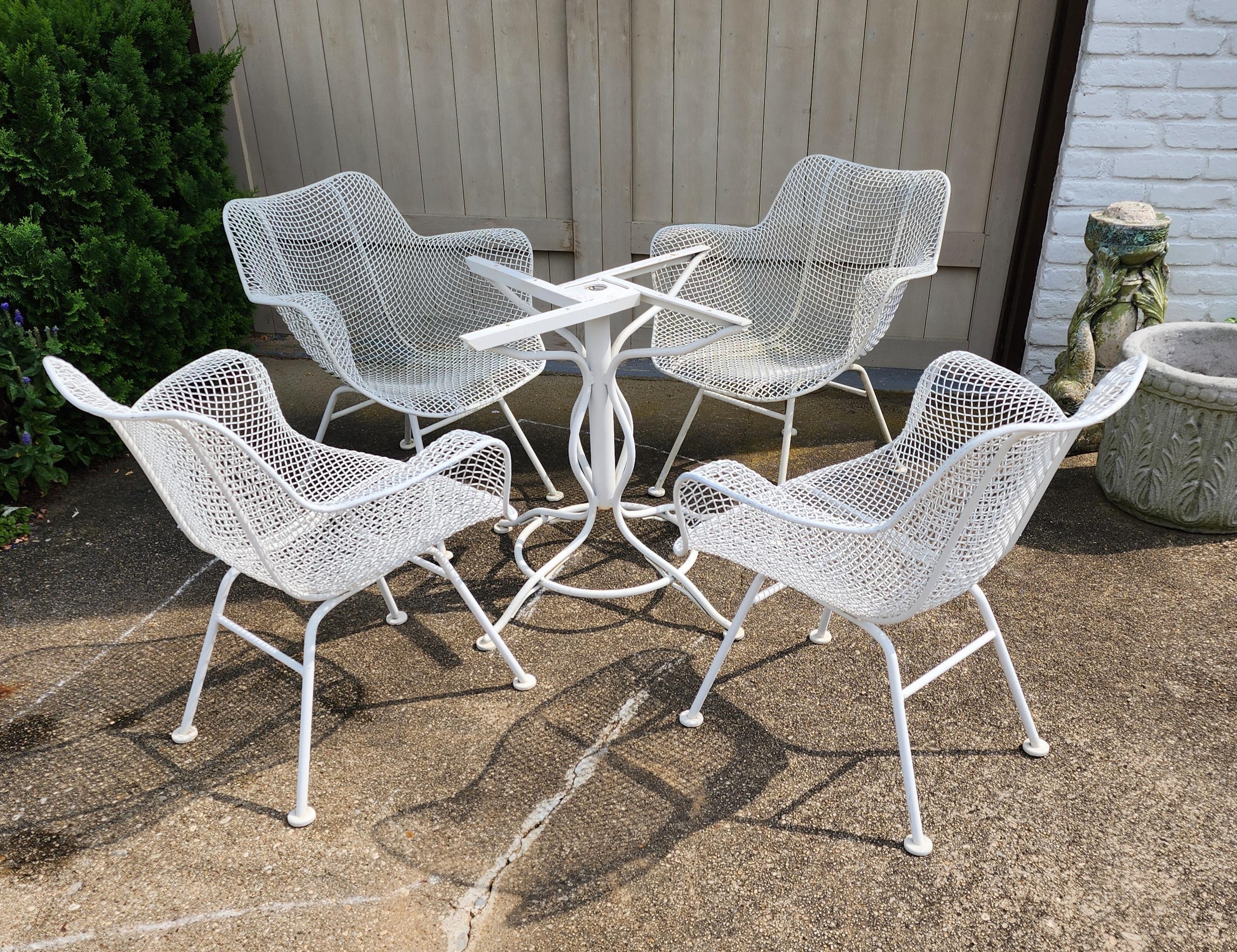 Mid 20th Century Russell Woodard Sculptura Wrought Iron Mesh Patio